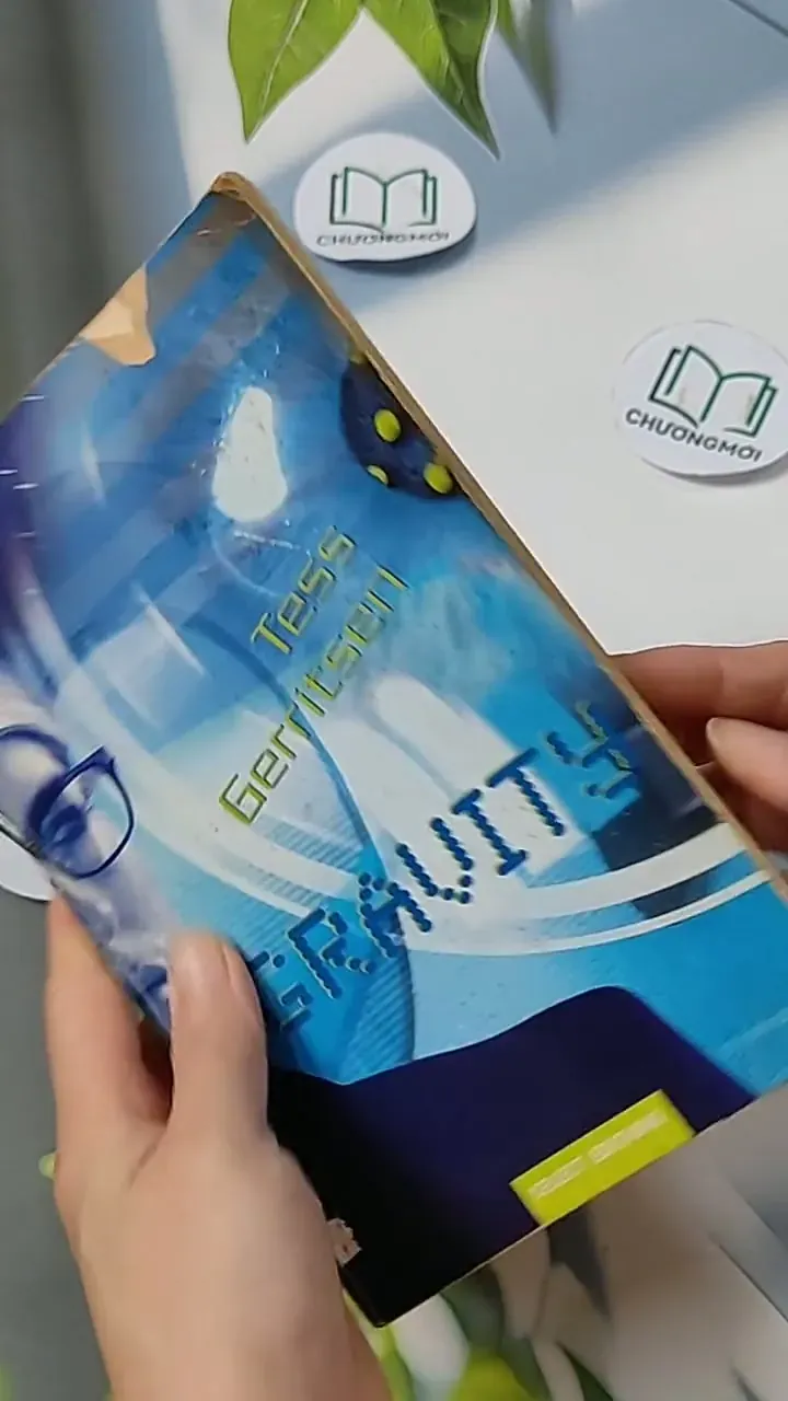 Gravity - Tess Gerriten 703096