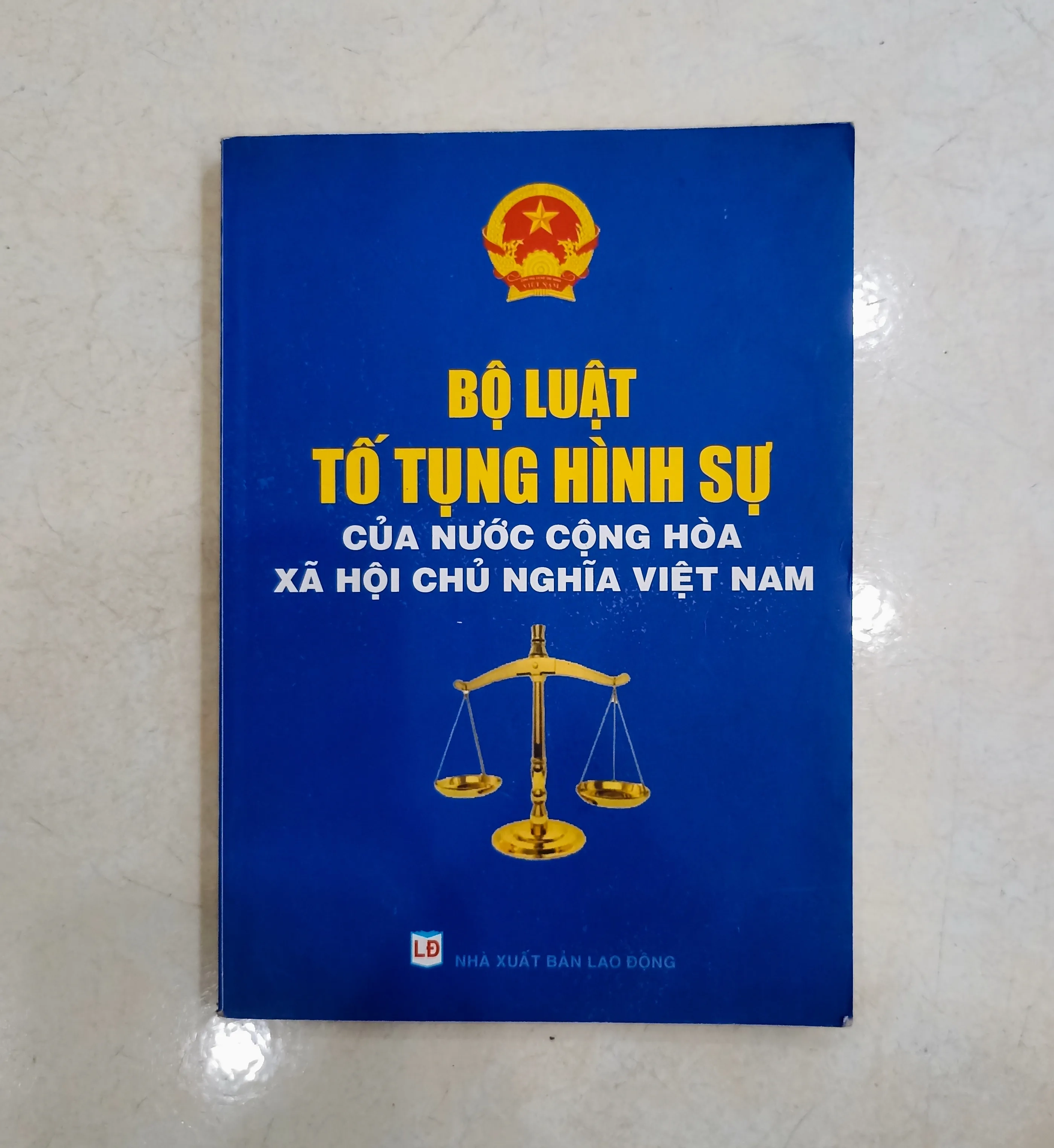 Bộ luật tố tụng hình sự 🌻 by  - Sách Book Cover - Ngọc Hiển Books