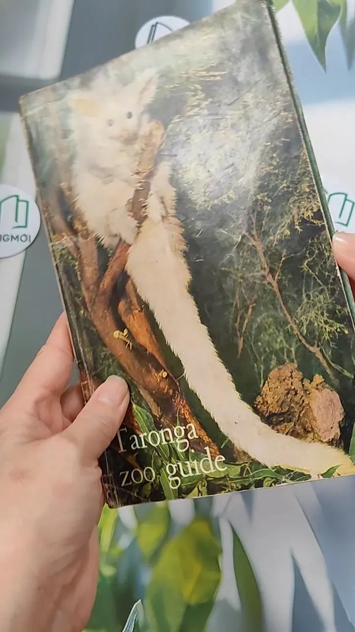 [MIỄN PHÍ BỌC SÁCH] [XƯA] Taronga Zoo Guide (1959) 754439