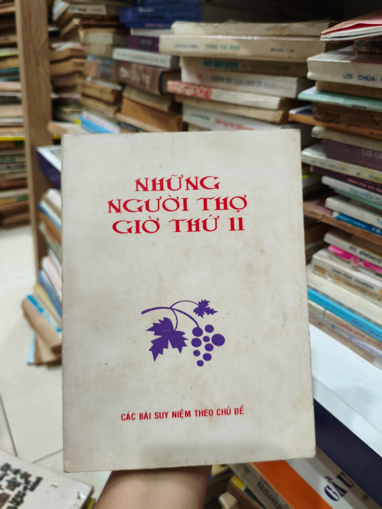 Những người thợ thứ 11 by  - Sách Book Cover - Ngọc Hiển Books