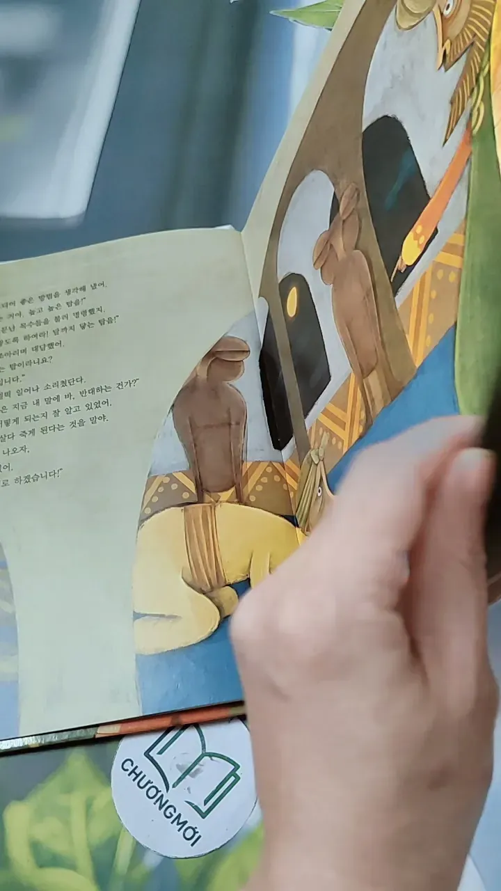 [Tặng nẹp góc] Truyện thiếu nhi Hàn Quốc: Moyamo Anu 25 -  모야모 아누와: 고집쟁이 임금님;. 움찔움찔 토끼 코 732018