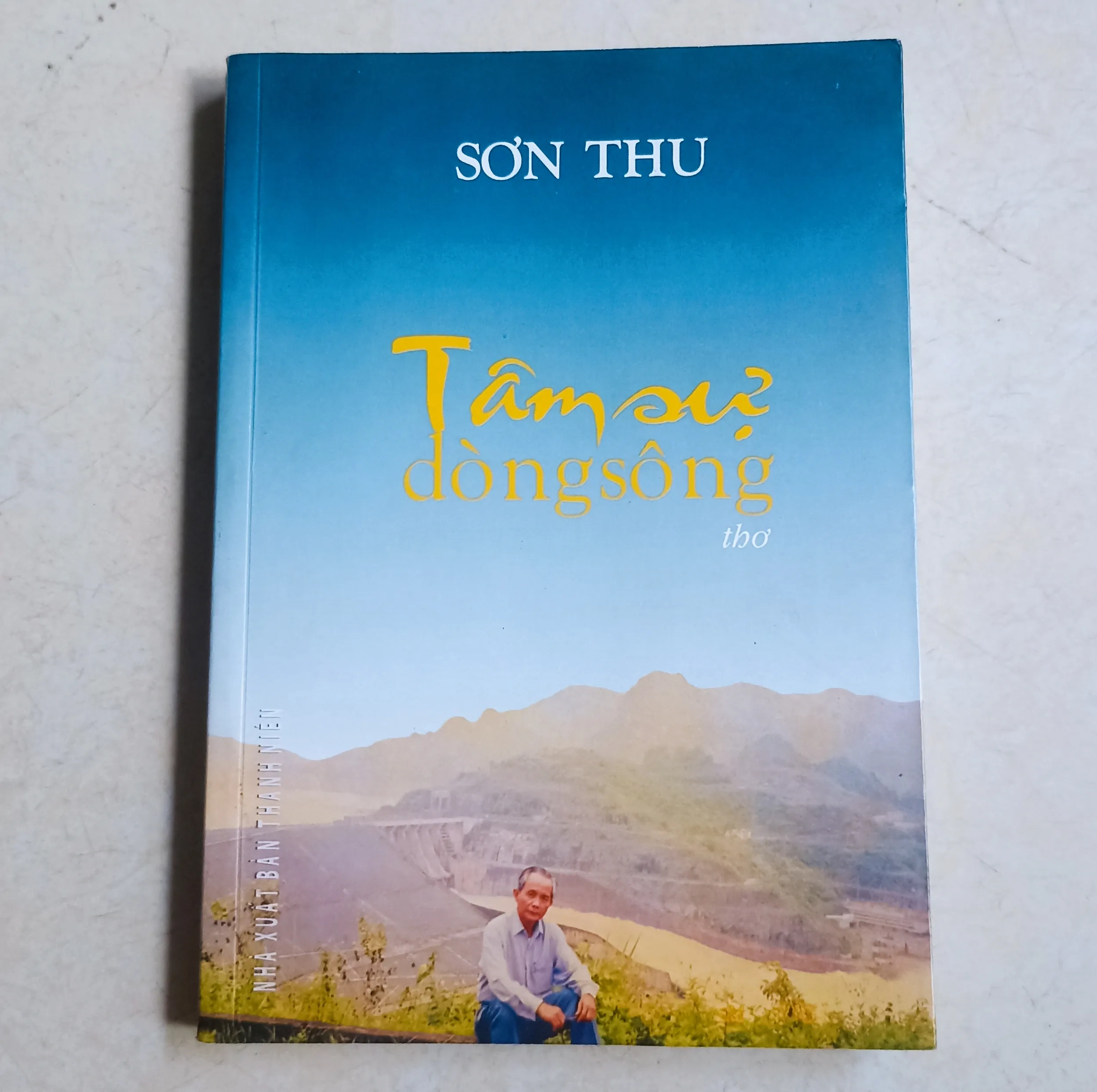 Tâm sự dòng sông 🌻 by  - Sách Book Cover - Ngọc Hiển Books