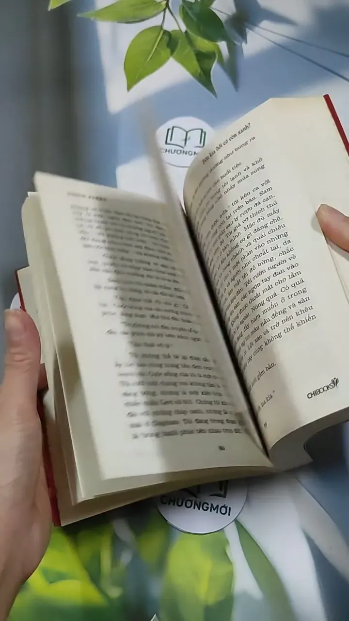 Bên Kia Đồi Cỏ Còn Xanh? - Adele Parks 707251