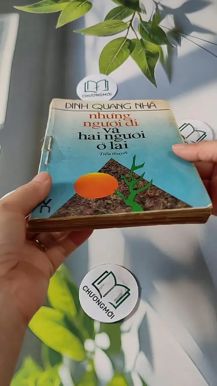 Những Người Đi Và Hai Người Ở Lại - Đinh Quang Nhã 713810