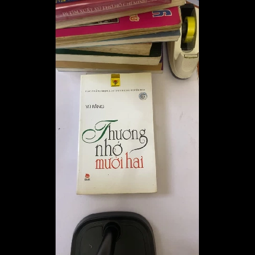 sách Thương nhớ mười hai -  Vũ Bằng