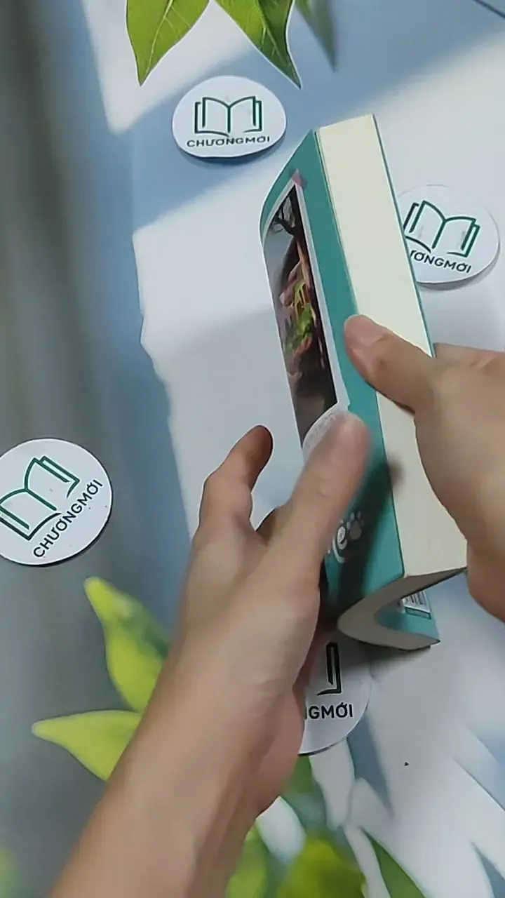 Khi Muốn Khóc Tôi Đeo Mặt Nạ Mèo - Iwasa Mamoru 703137