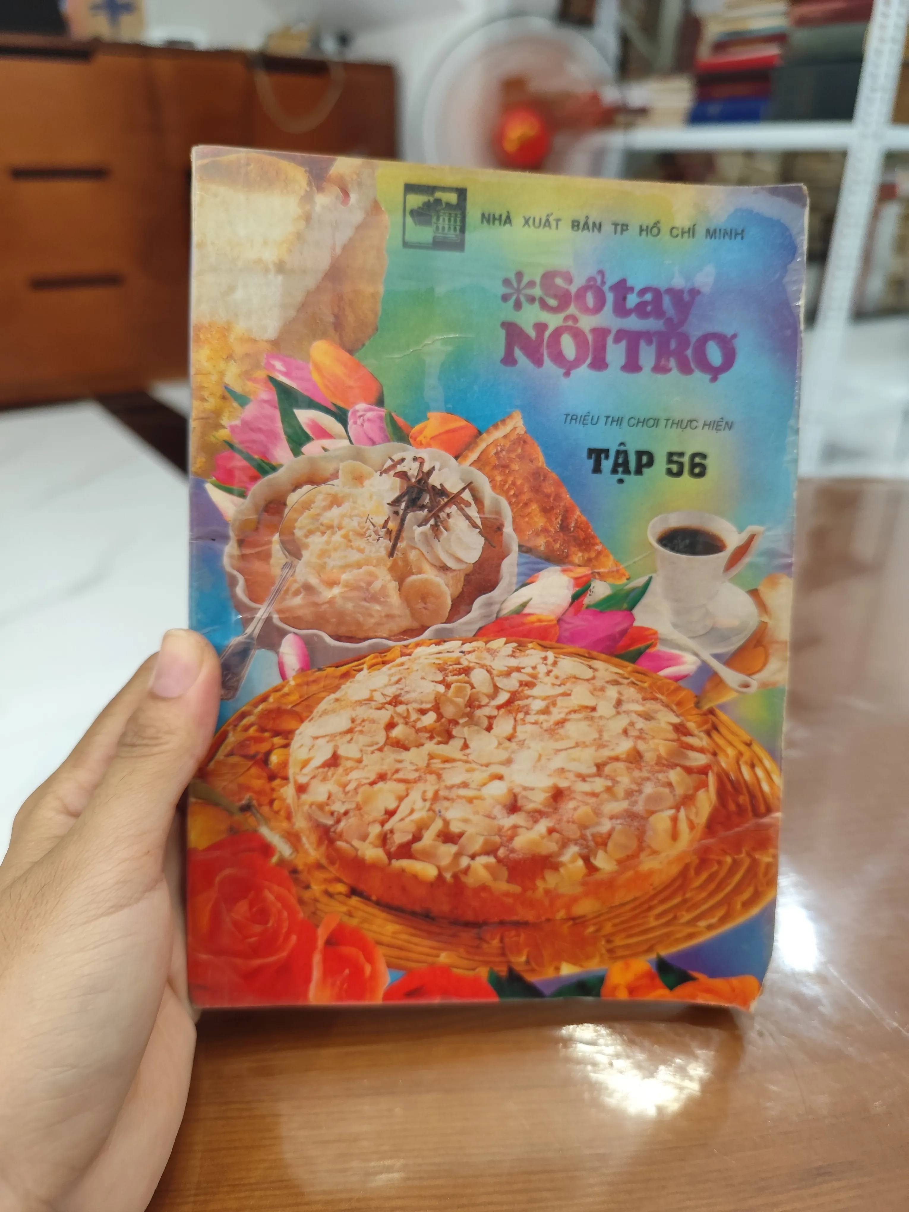 Sổ tay nội trợ by  - Sách Book Cover - Ngọc Hiển Books