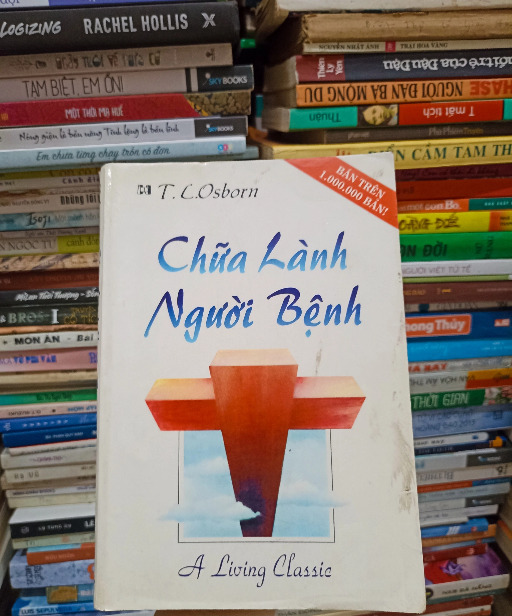 Chữa lành người bệnh 🌻 by  - Sách Book Cover - Ngọc Hiển Books
