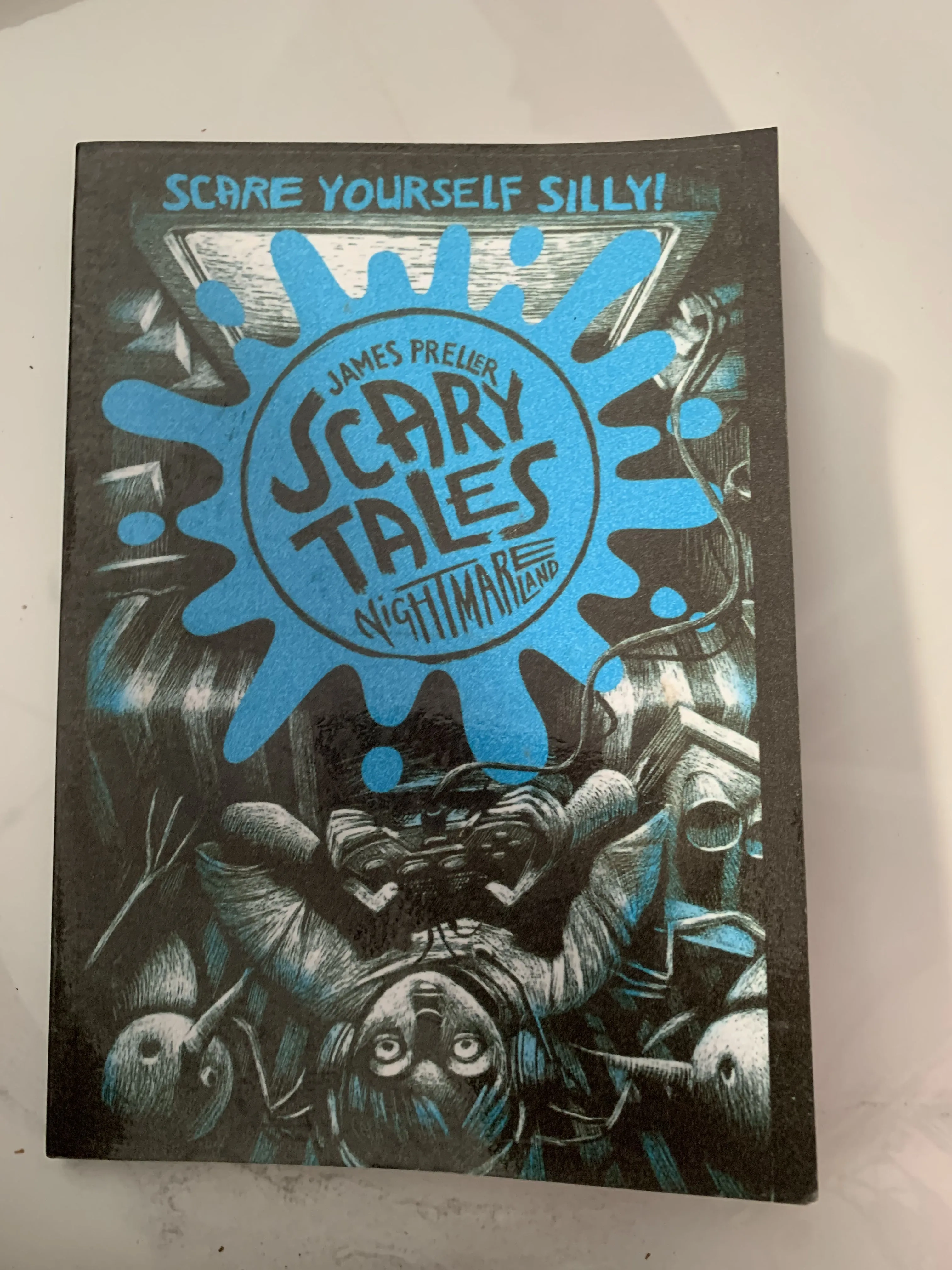 Sách tiếng anh Scary Tales 🐟 by  - Sách Book Cover - Ngọc Hiển Books