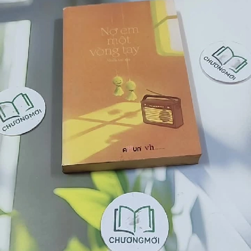 Nợ Em Một Vòng Tay