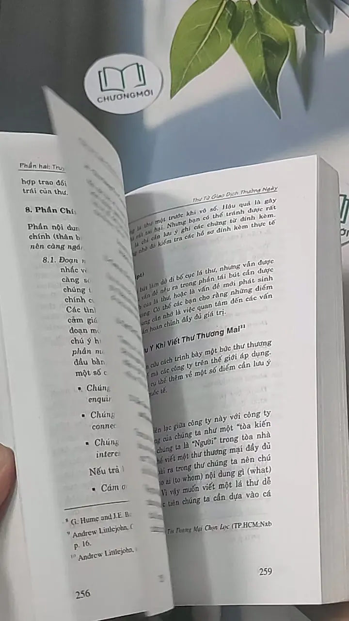Truyền thông giao tiếp trong kinh doanh để hội nhập toàn cầu - Nguyễn Hữu Thân 688446