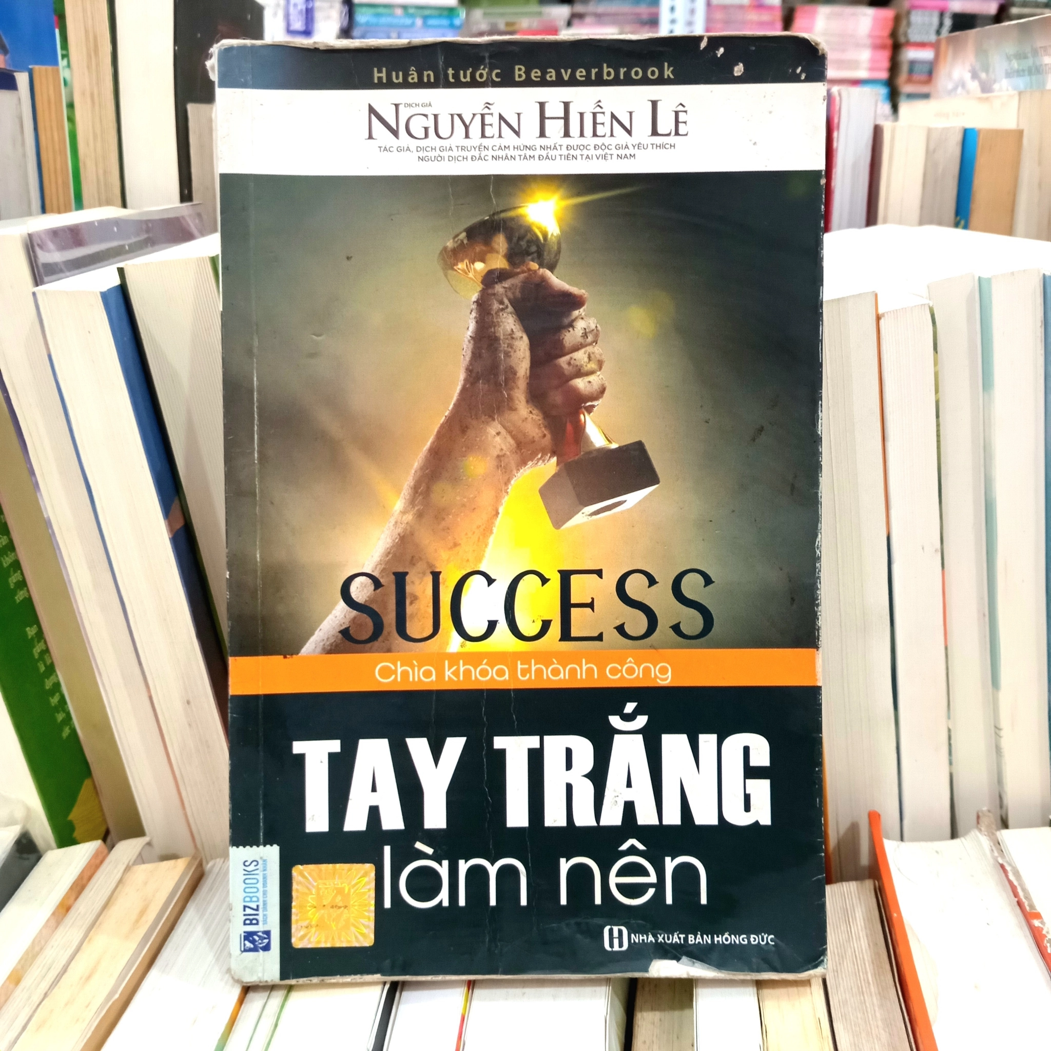 Tay trắng làm nên 📚