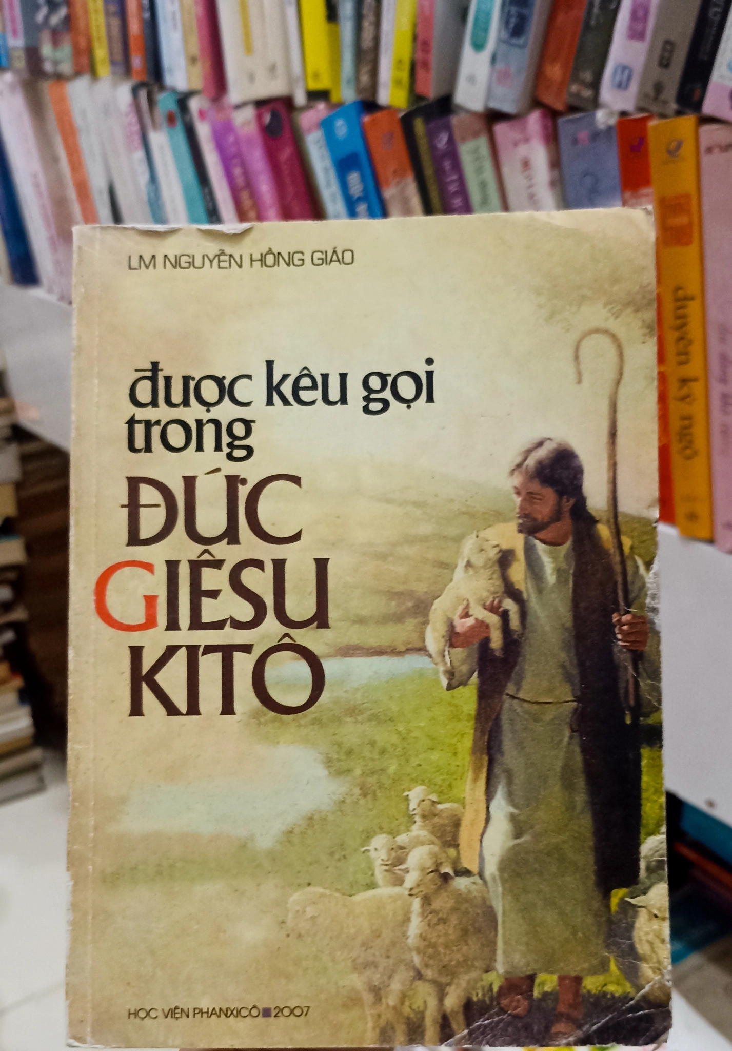 Được kêu gọi trong đức Giêsu Kitô 🌻 by  - Sách Book Cover - Ngọc Hiển Books