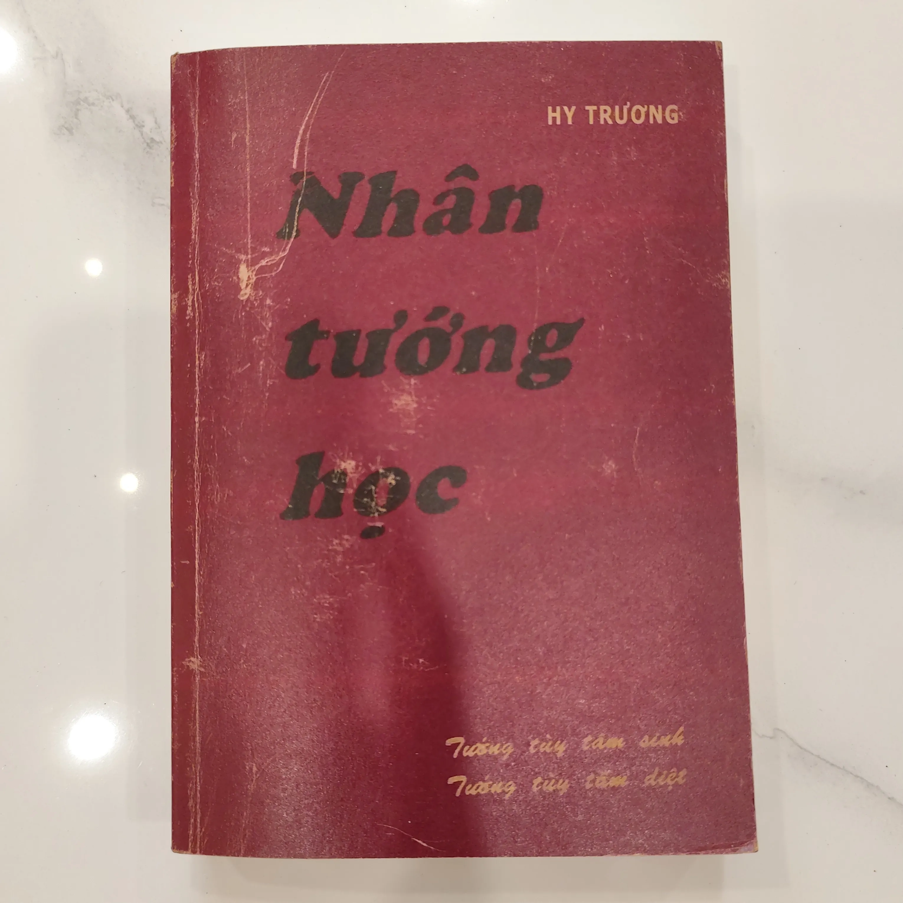 Nhân tướng học by  - Sách Book Cover - Ngọc Hiển Books