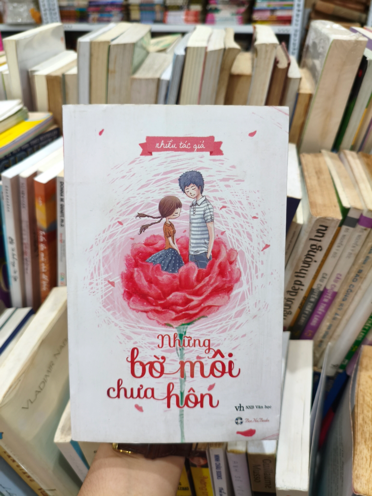 Những bờ môi chưa hôn 🌱 by  - Sách Book Cover - Ngọc Hiển Books