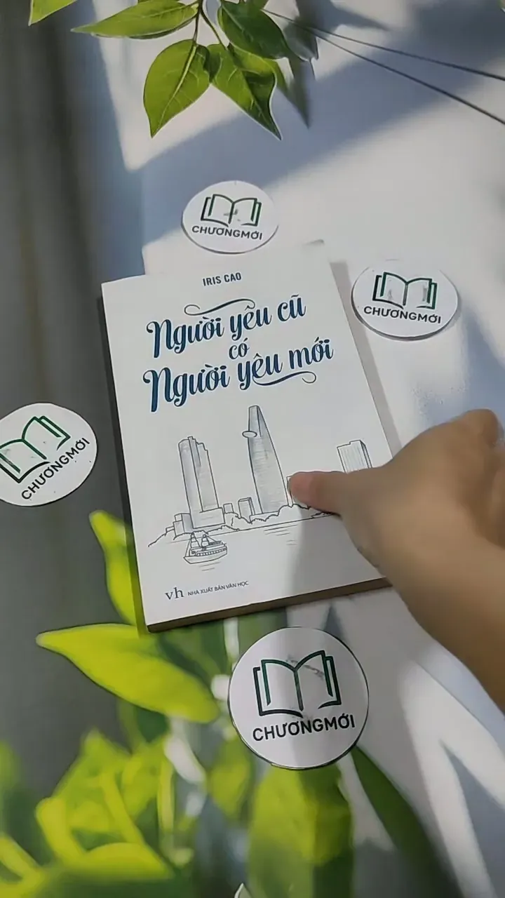 Người Yêu Cũ Có Người Yêu Mới - Iris Cao 707319