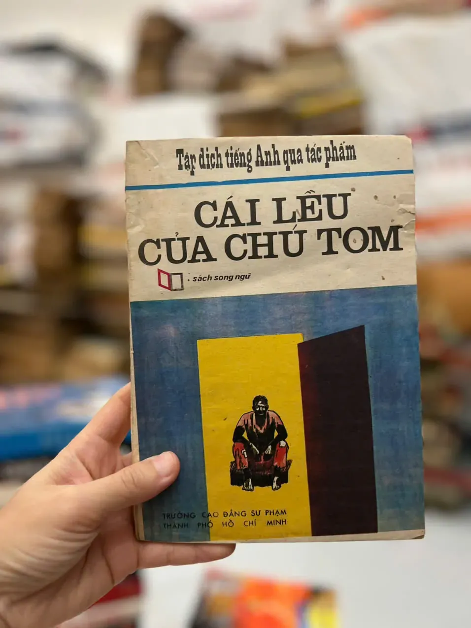 Túp lều chú Tom. Song ngữ Anh - Việt, minh họa ⭐ by  - Sách Book Cover - Ngọc Hiển Books
