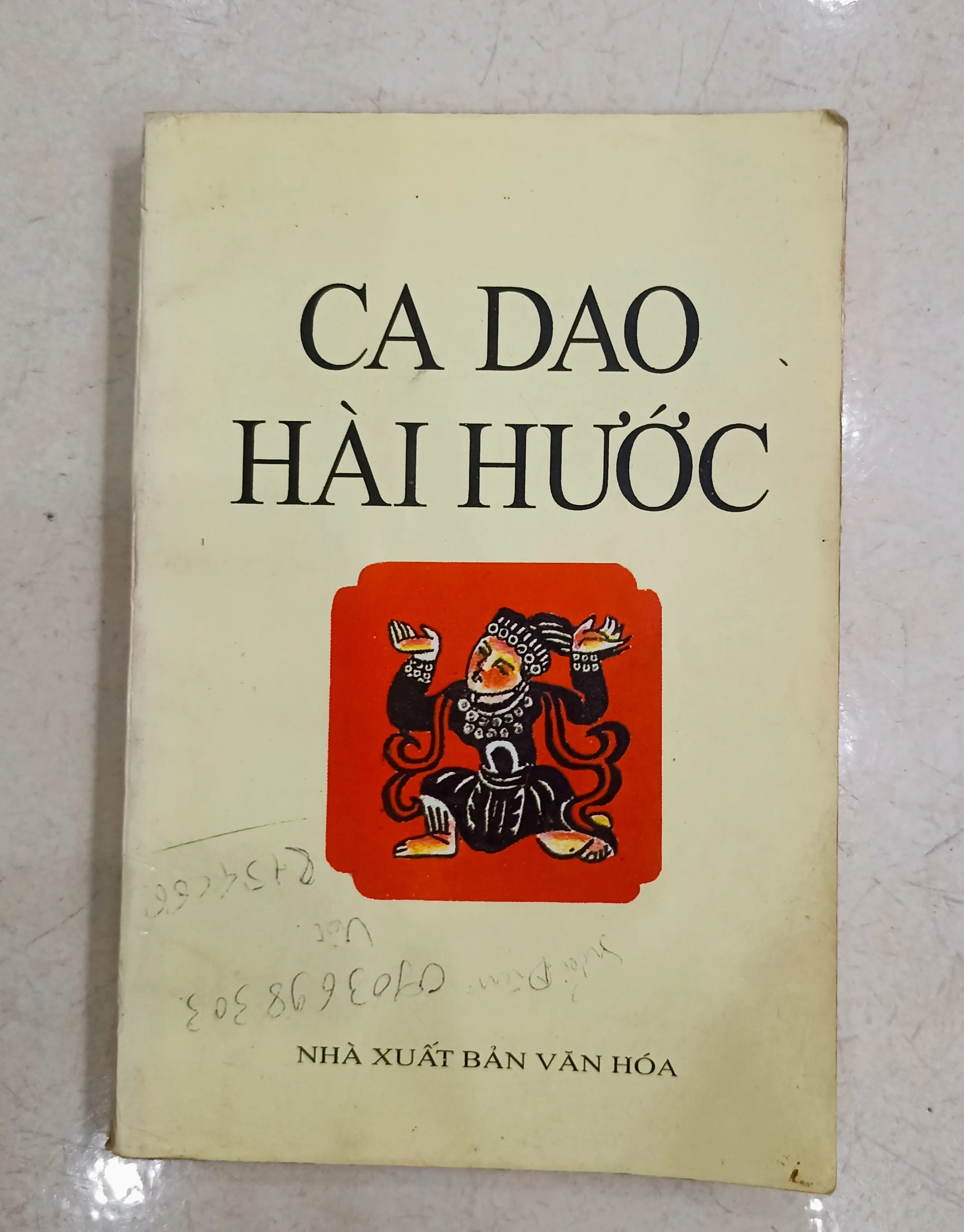 Ca dao hài hước 🌻 by  - Sách Book Cover - Ngọc Hiển Books