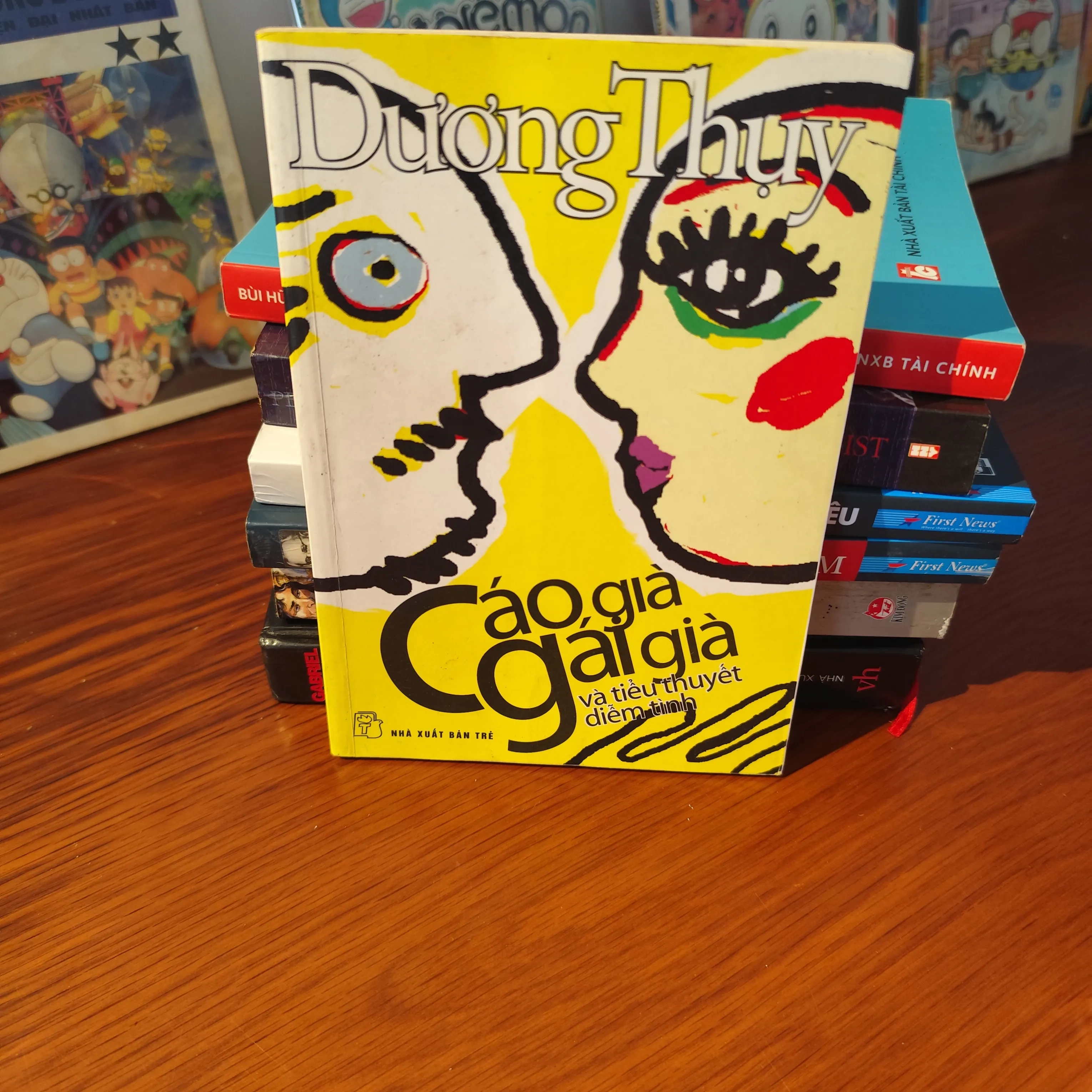 Cáo Già, Gái Già Và Tiểu Thuyết Diễm Tình. by  - Sách Book Cover - Ngọc Hiển Books