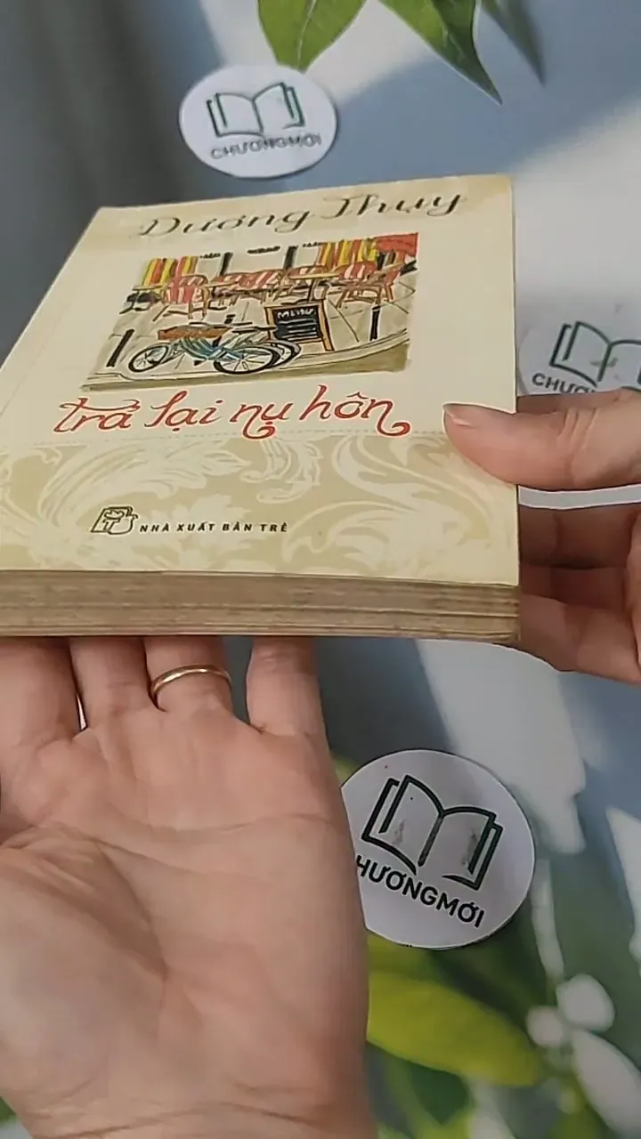 Trả Lại Nụ Hôn - Dương Thụy 705578