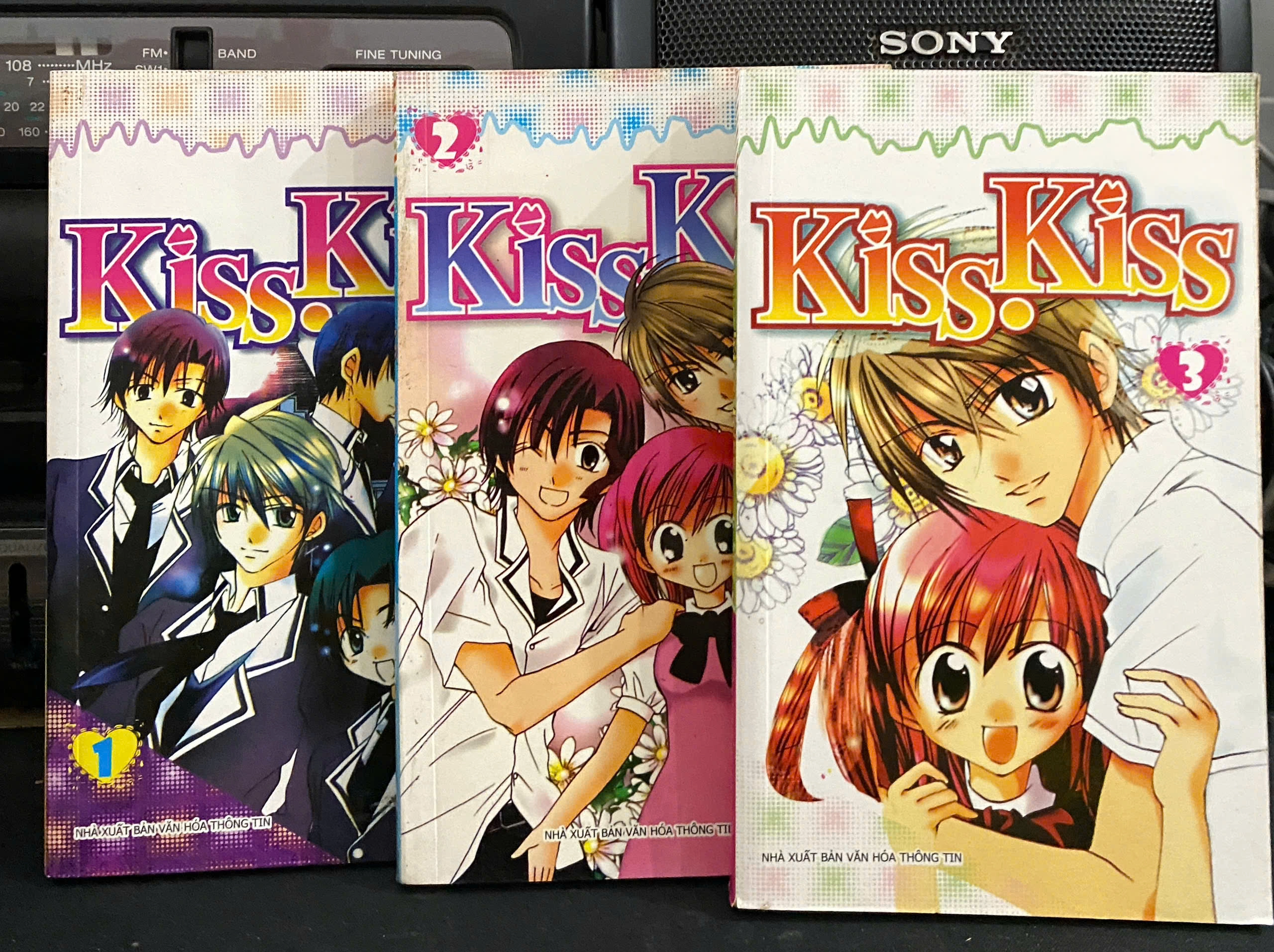 Kiss Kiss . by  - Sách Book Cover - Ngọc Hiển Books