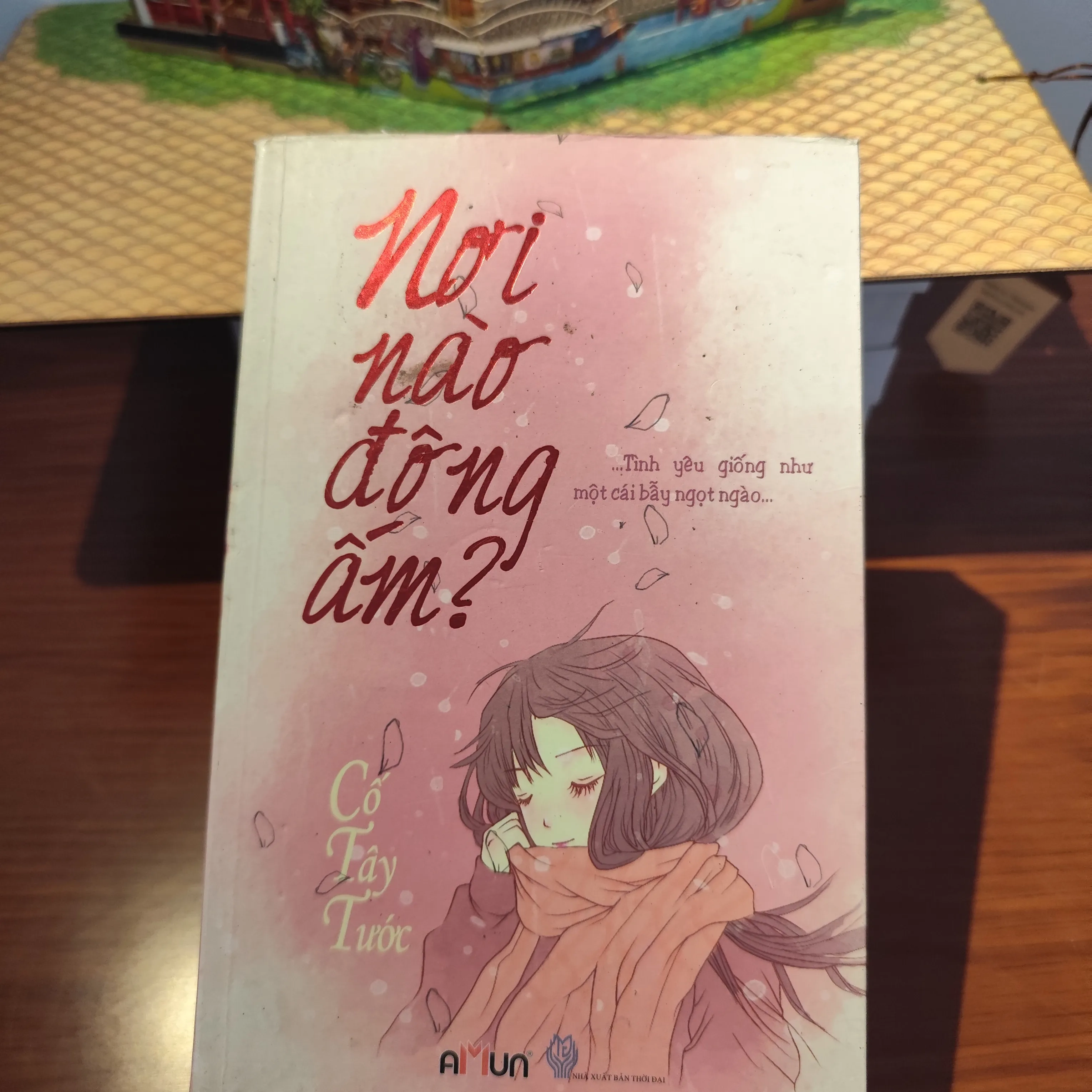 Nơi nào đông ấm by  - Sách Book Cover - Ngọc Hiển Books