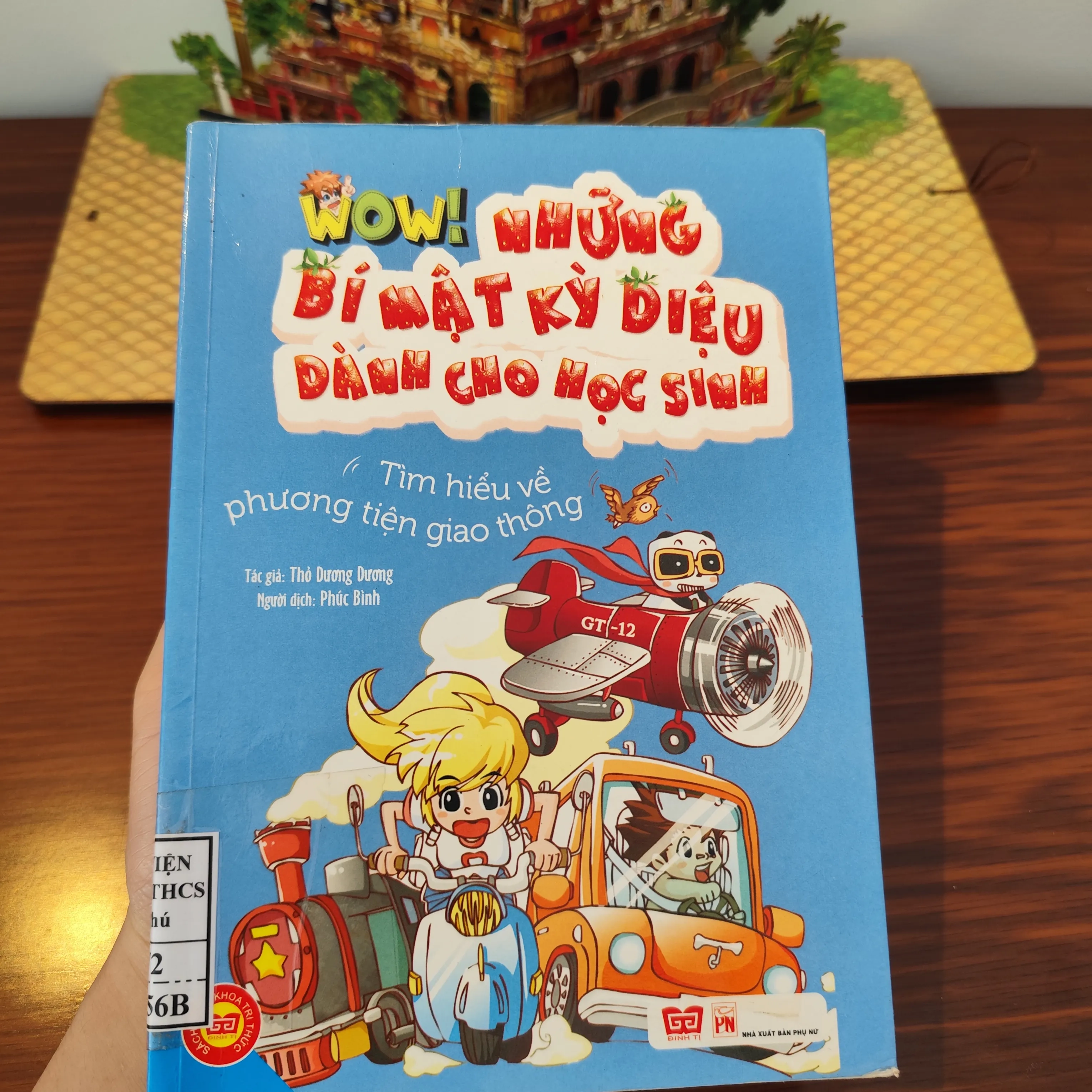 WOW! NHỮNG BÍ MẬT KỲ DIỆU DÀNH CHO HỌC SINH by  - Sách Book Cover - Ngọc Hiển Books