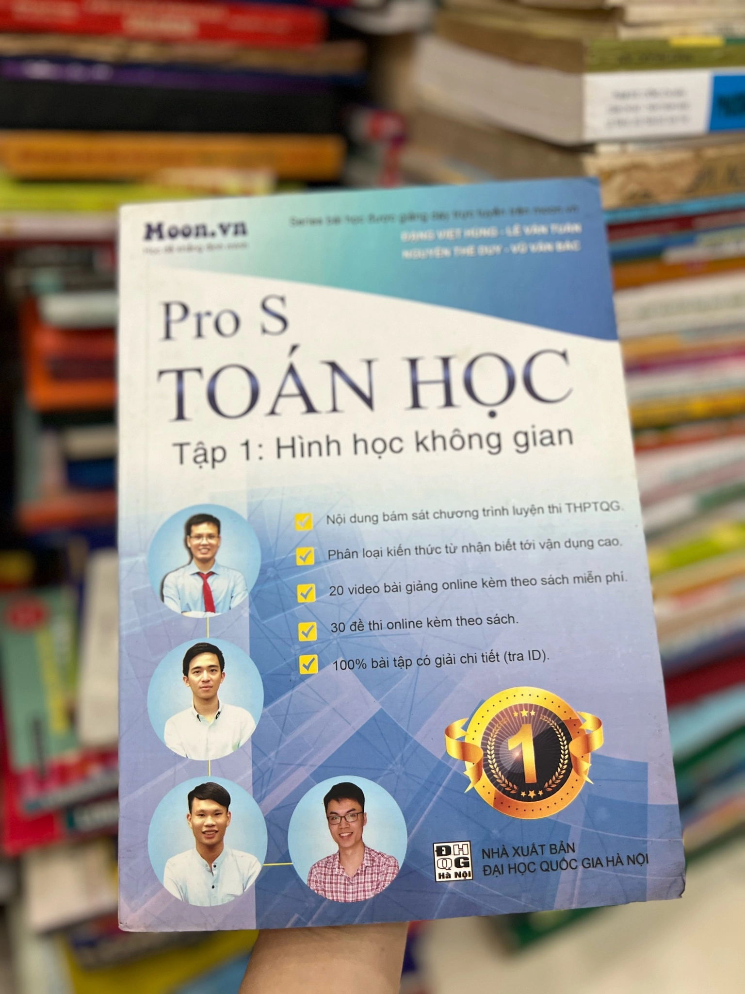 Pro S Toán Học tập 1 Hình học không gian của Moon.vn by Đặng Việt Hùng, Lê Văn Tuấn, Nguyễn Thế Duy, Vũ Văn Bắc - Sách Book Cover - Ngọc Hiển Books