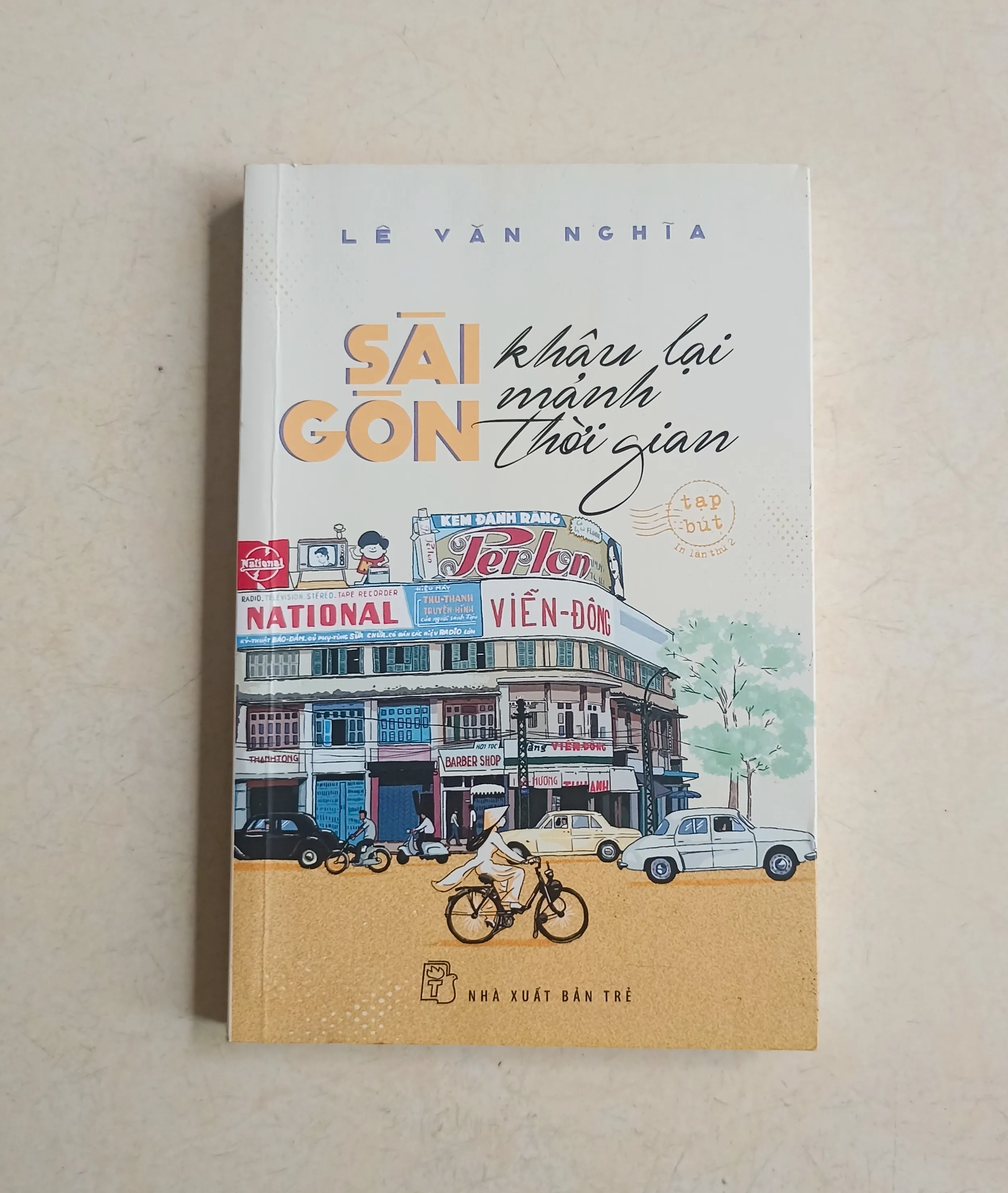 Sài Gòn khâu lại mảnh thời gian 🌻 by  - Sách Book Cover - Ngọc Hiển Books