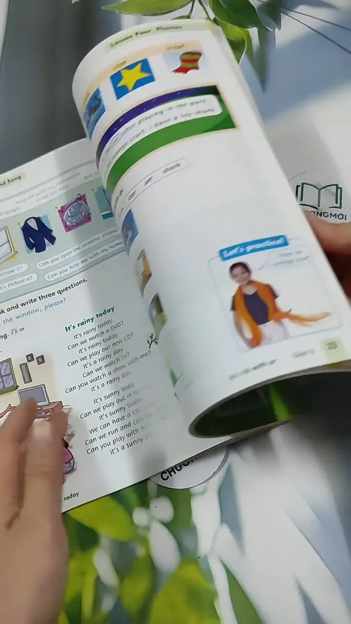 Family And Friends Grade 4 Student Book (Special Edition) 713905