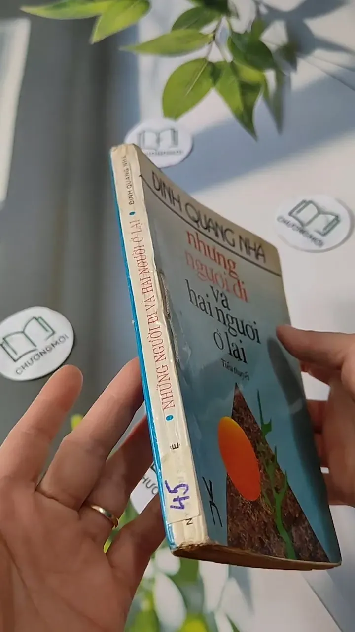 Những Người Đi Và Hai Người Ở Lại - Đinh Quang Nhã 713810