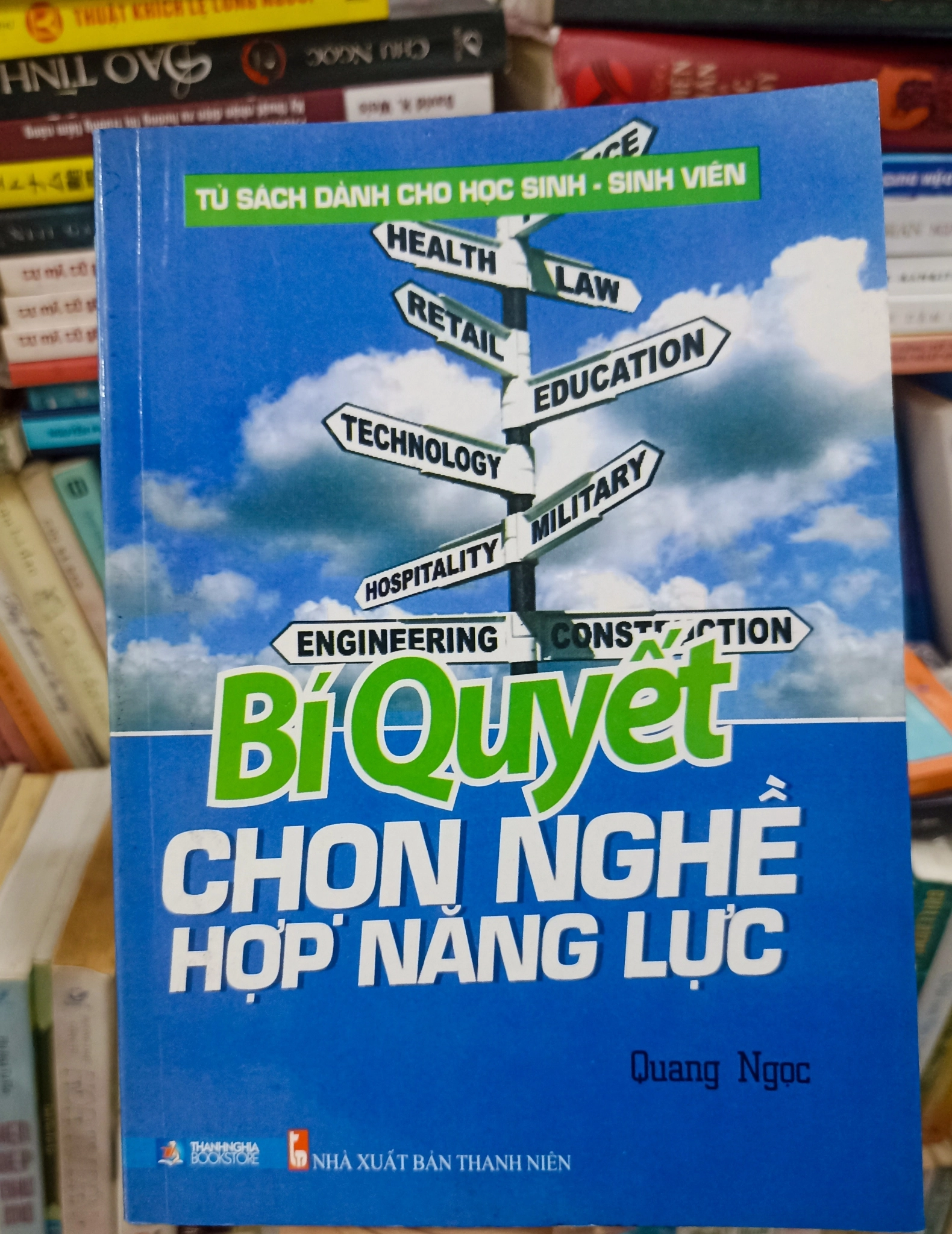 Bí quyết chọn nghề hợp năng lực 🌻 by  - Sách Book Cover - Ngọc Hiển Books