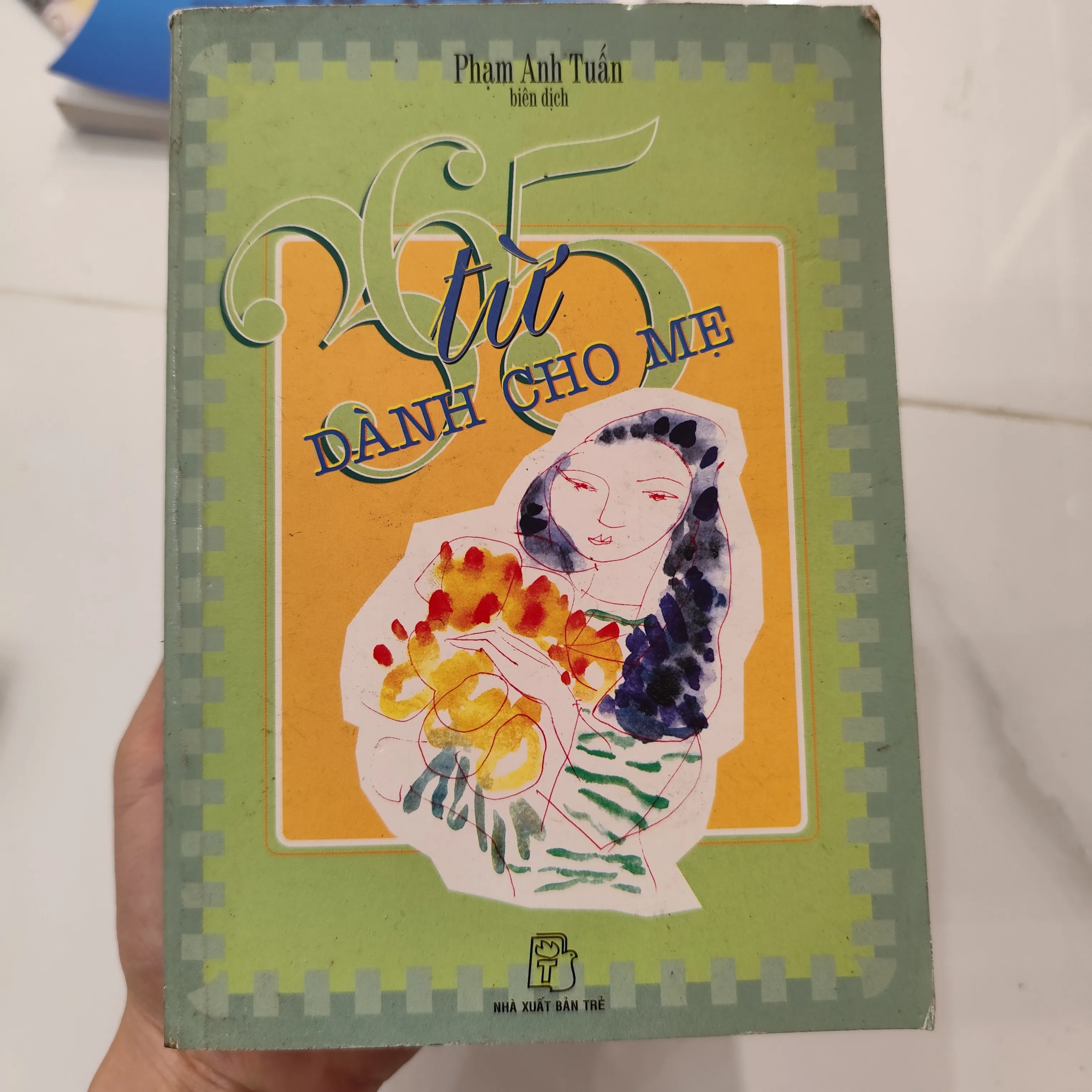 365 từ dành cho mẹ by  - Sách Book Cover - Ngọc Hiển Books