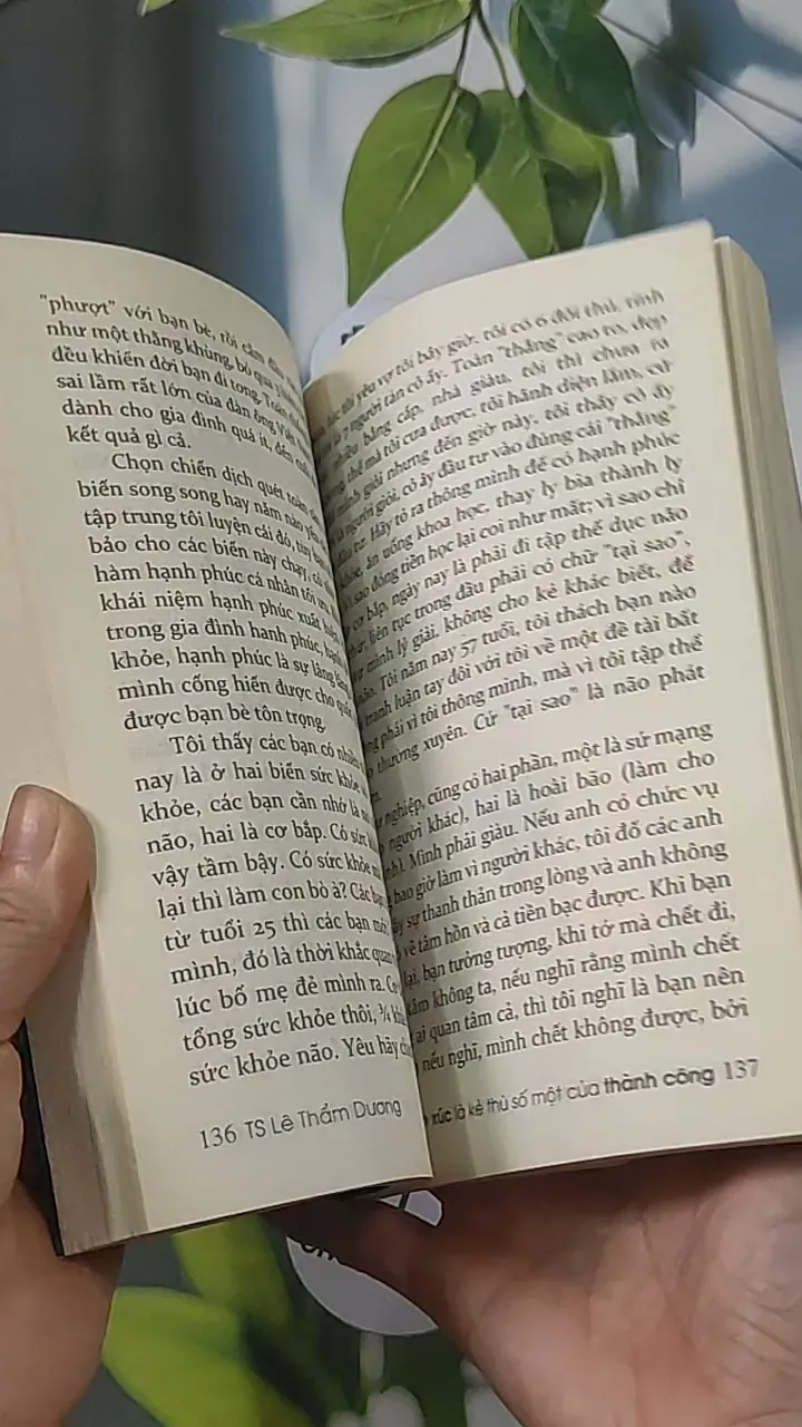 Cảm xúc là kẻ thù số một của thành công - Lê Thẩm Dương 688523