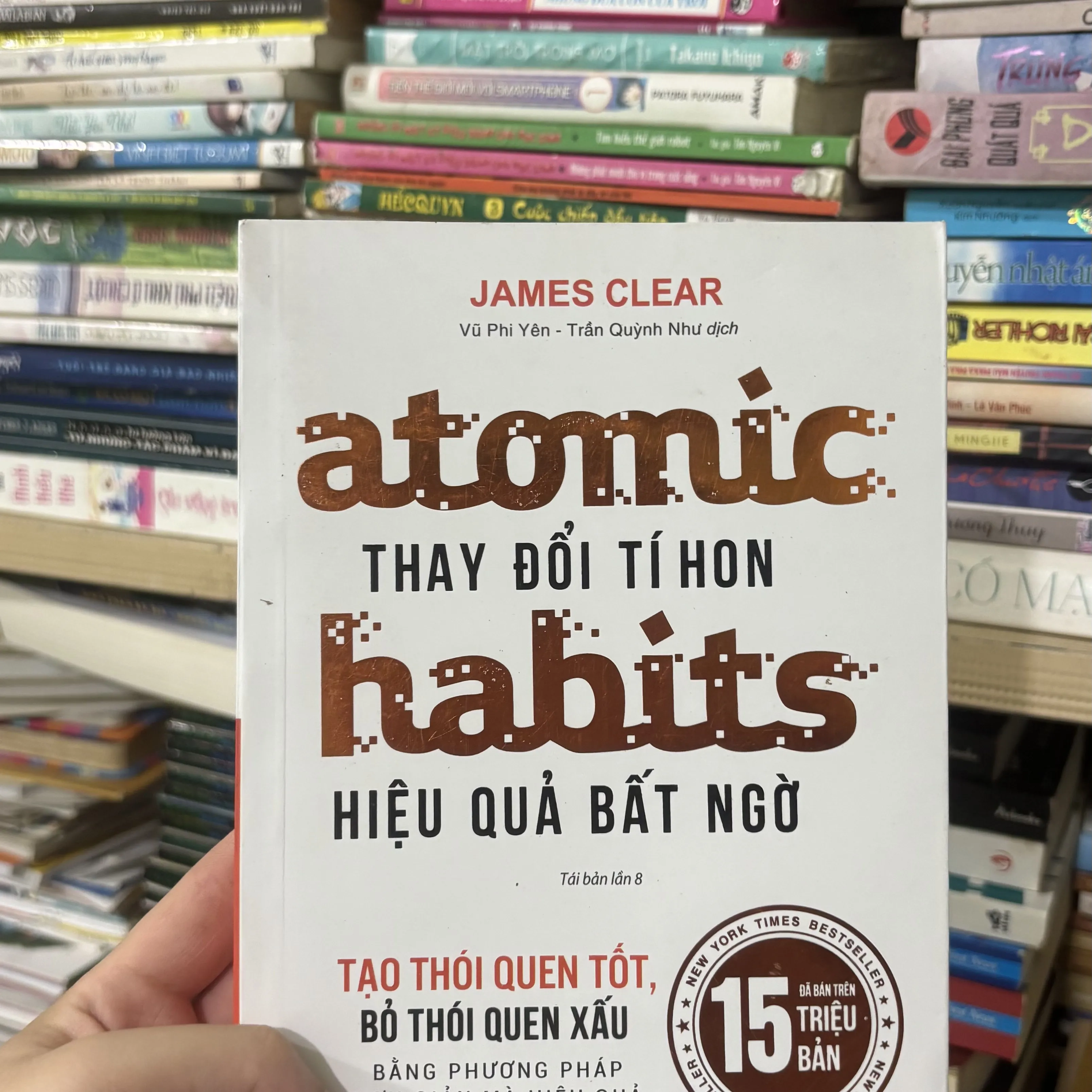 Atomic Habits 🌊 by  - Sách Book Cover - Ngọc Hiển Books
