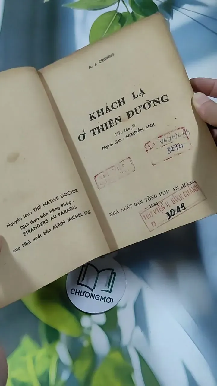 Khách Lạ Ở Thiên Đường - A.J. Cronin 713878