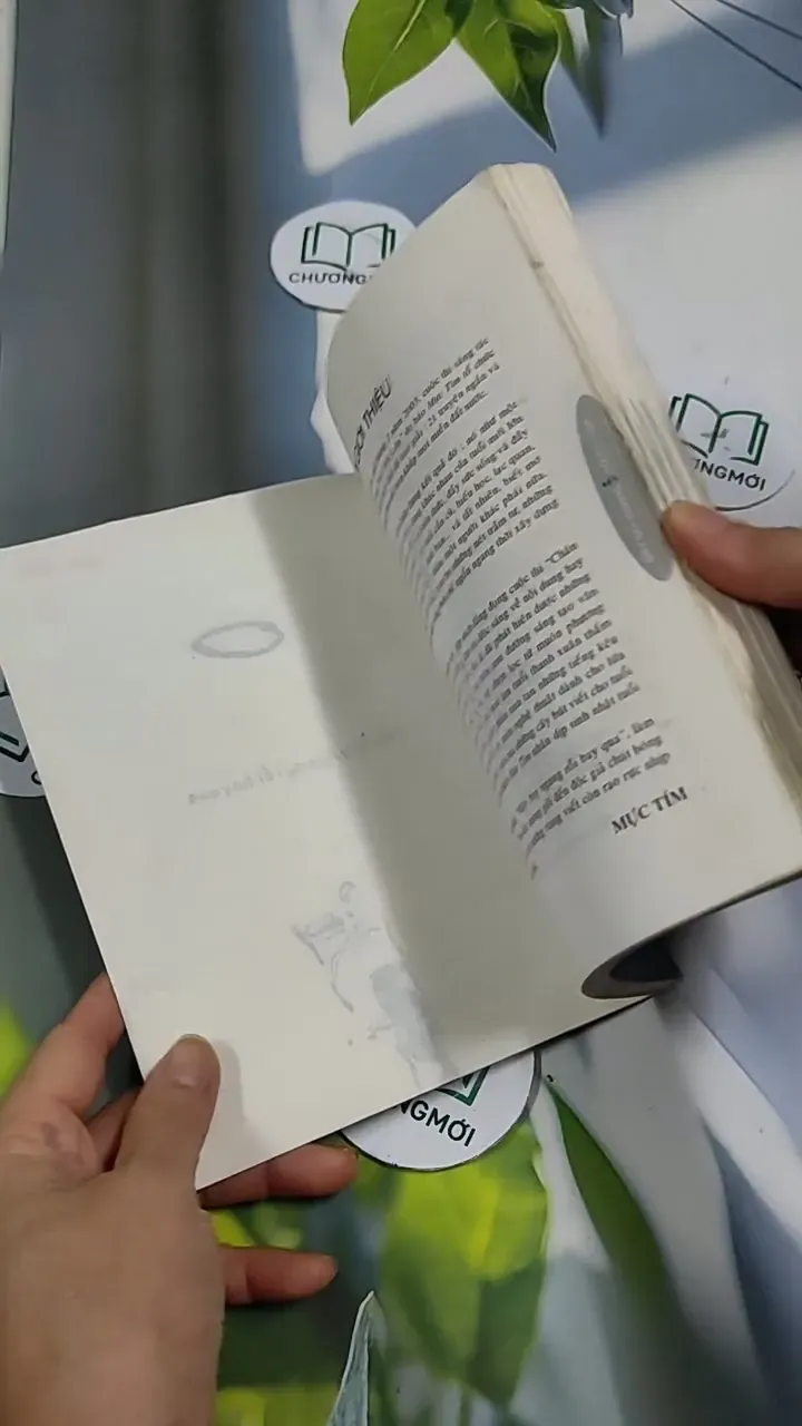 Mây Bay Ngang Rồi Bay Qua - Báo Mực Tím 705769