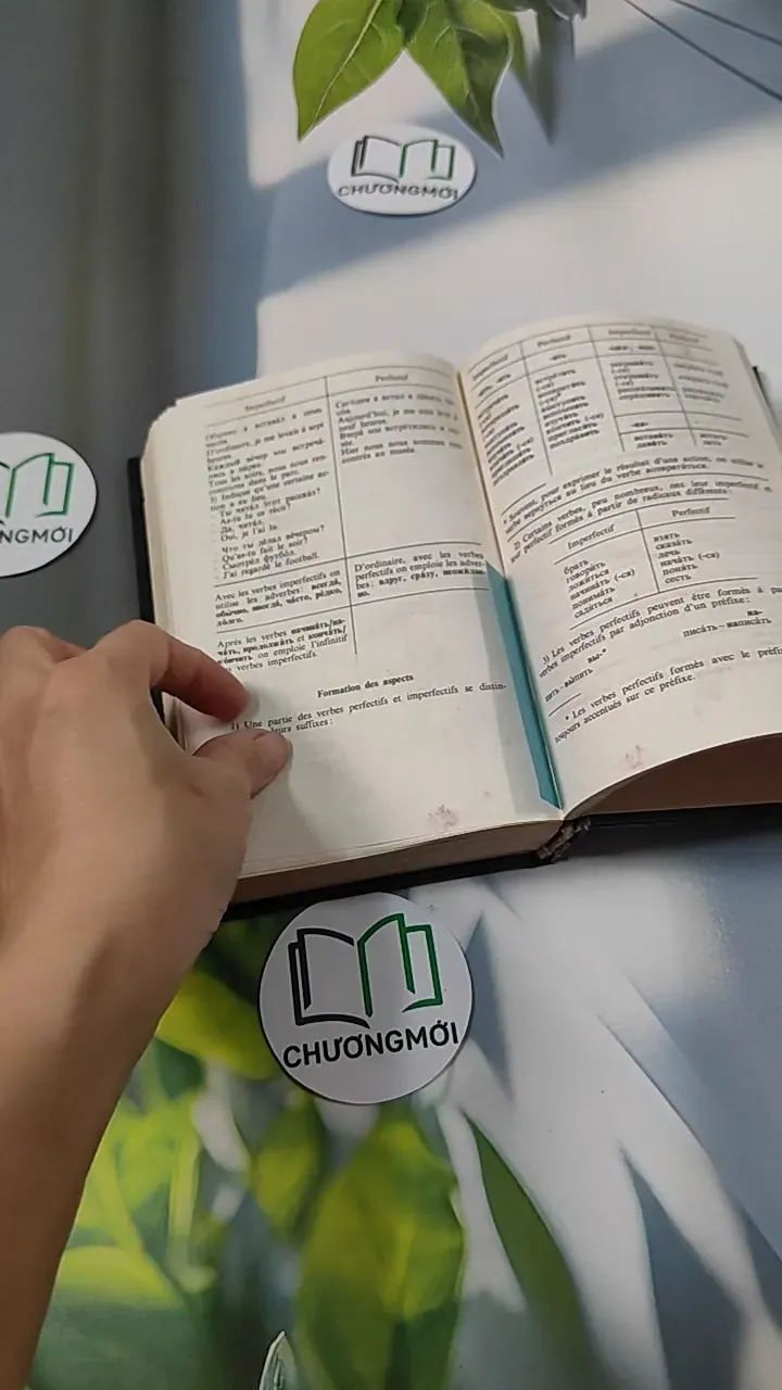 Guide de Conversation Français-Russe - Y.G. Ovsienko & J.P. Dussaussois 749551