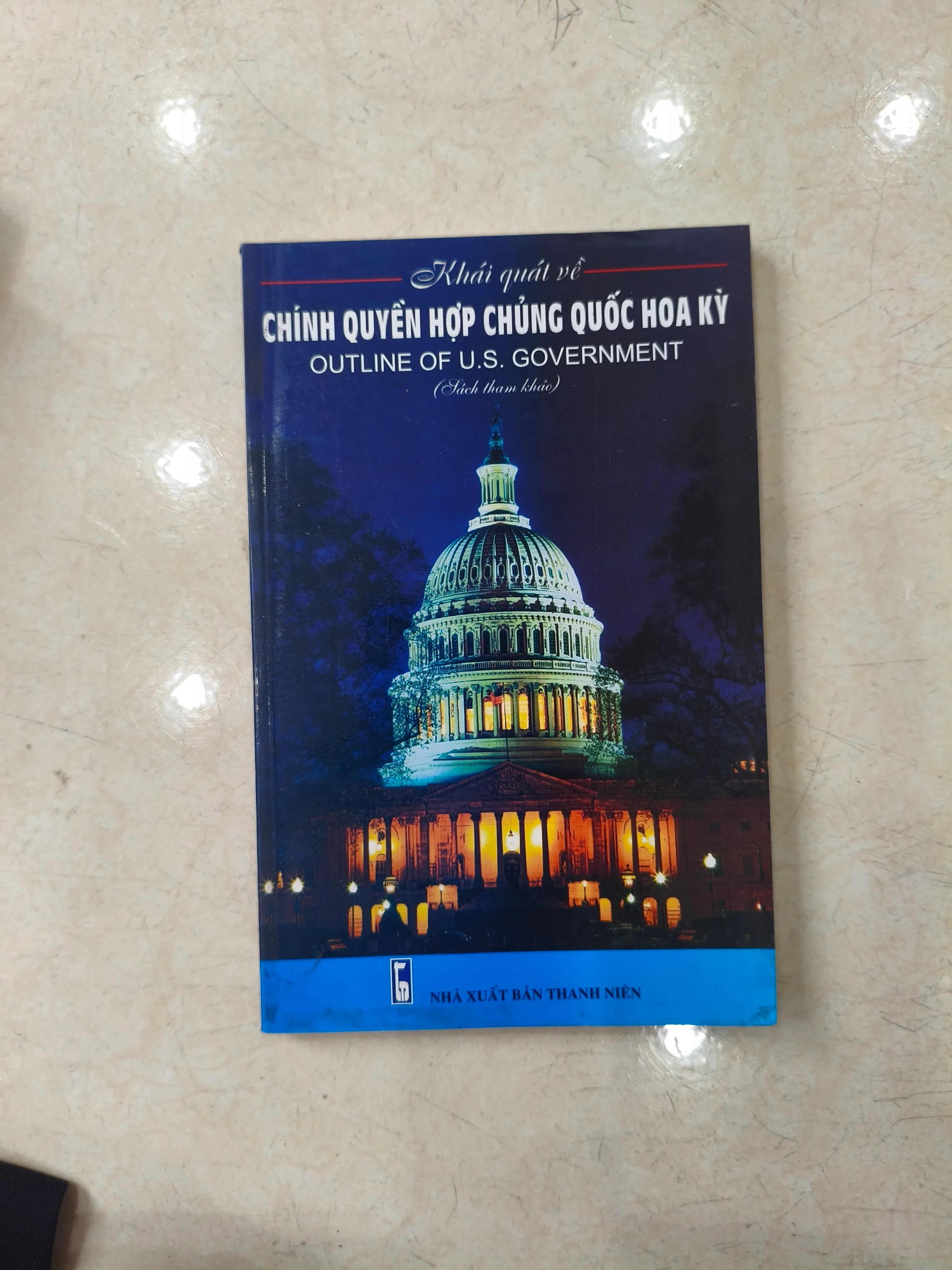 Khái quát về CHÍNH QUYỀN HỢP CHỦNG QUỐC HOA KỲ 🌱 by  - Sách Book Cover - Ngọc Hiển Books