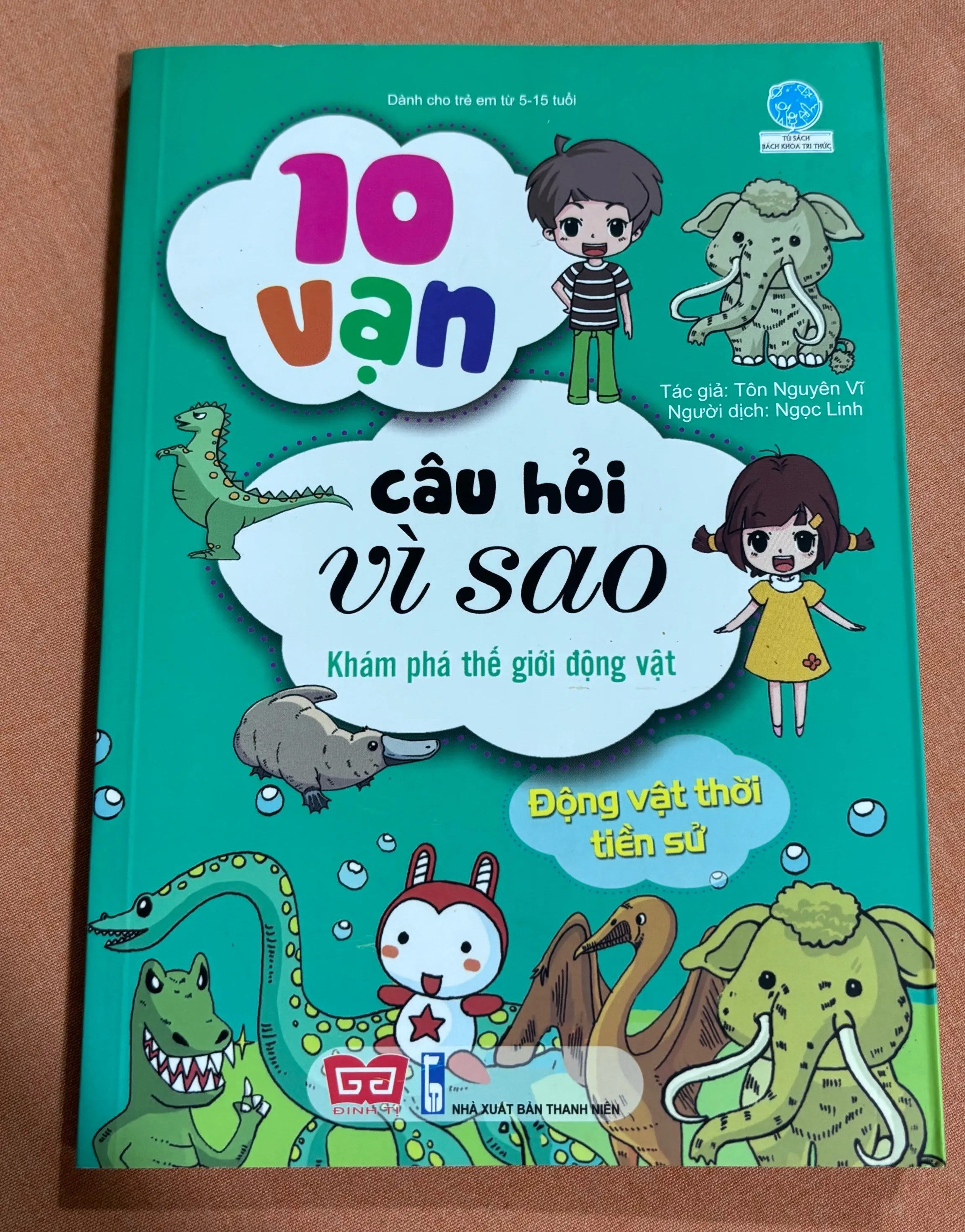 10 vạn câu hỏi vì sao Khám phá thế giới động vật tiền sử 🌊 by  - Sách Book Cover - Ngọc Hiển Books