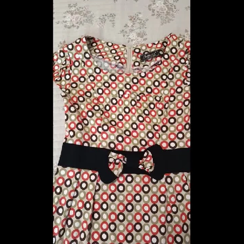 Váy họa tiết size S (hiệu The One)  1022400