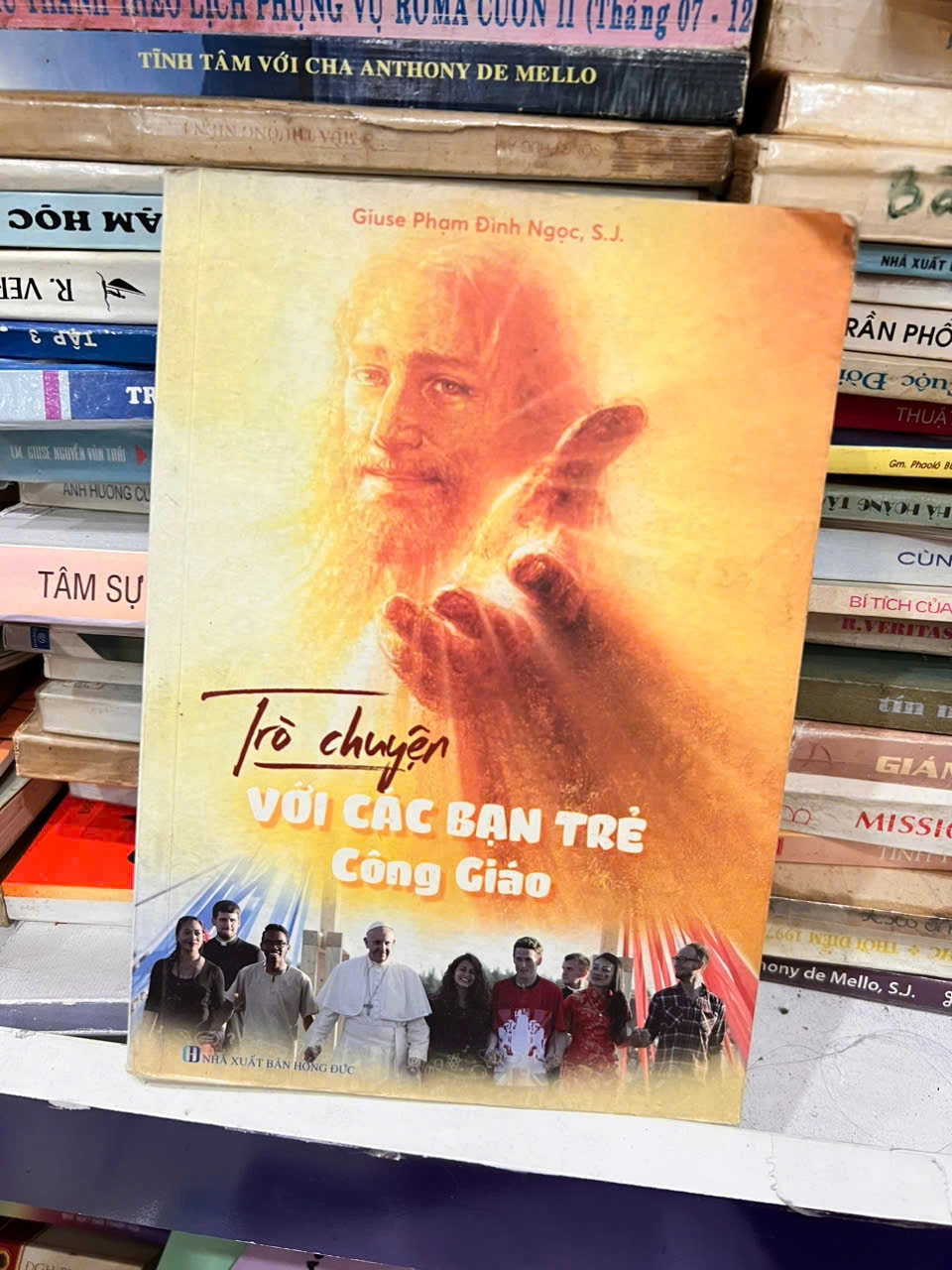 Trò chuyện với các bạn trẻ Công Giáo by  - Sách Book Cover - Ngọc Hiển Books