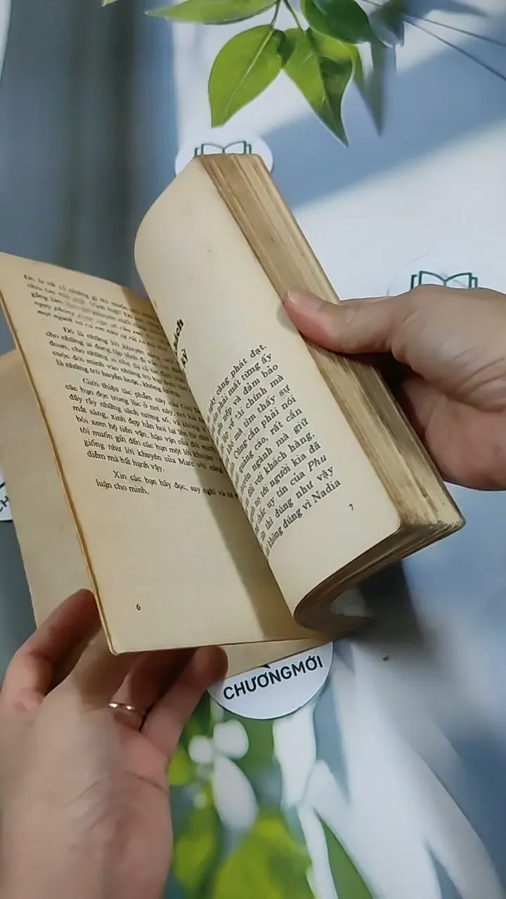 Nhà Nữ Ngoại Cảm Bất Hạnh - Guy Des Cars 713859