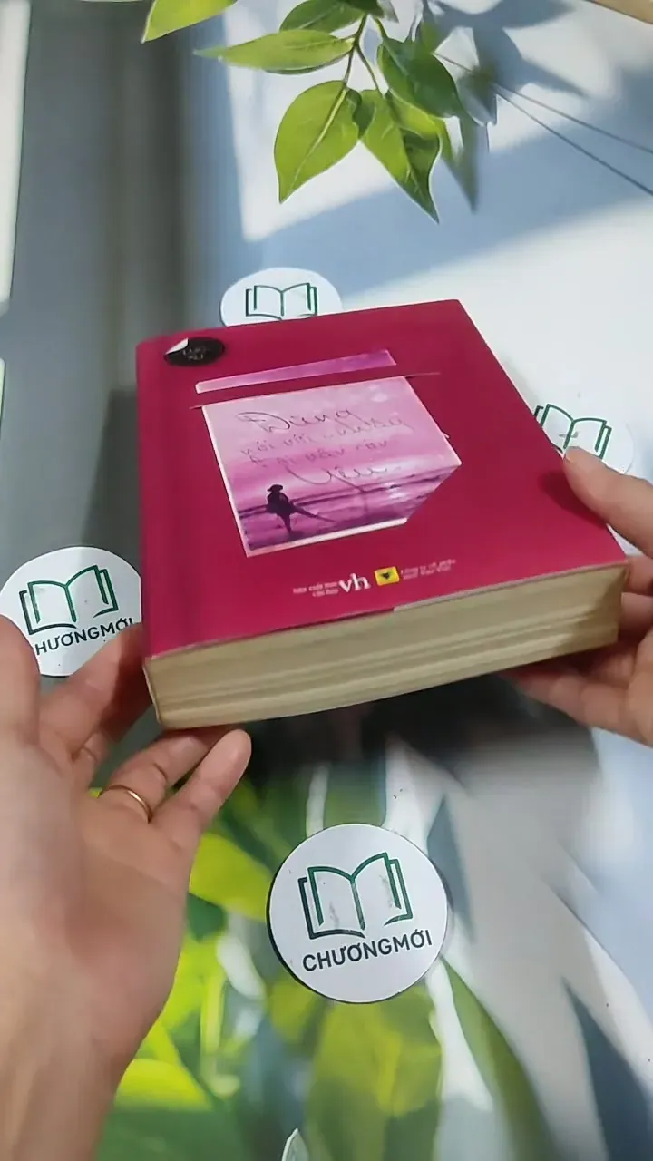 Đừng Nói Với Anh Ấy Tôi Vẫn Còn Yêu - Lục Xu 705707