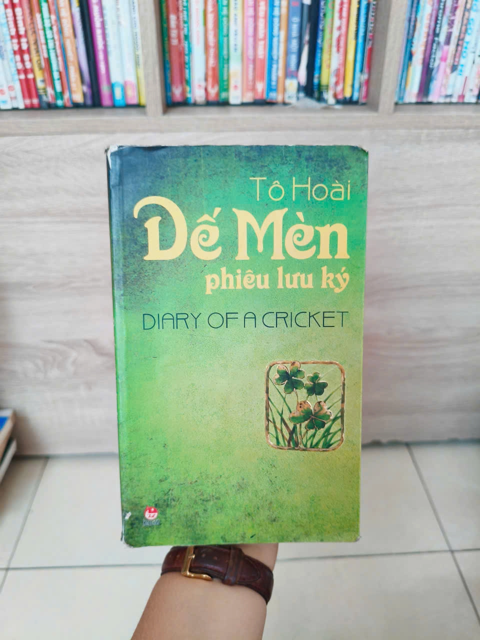 Dế Mèn Phiêu Lưu Ký - Diary Of A Cricket by Tô Hoài - Sách Book Cover - Ngọc Hiển Books