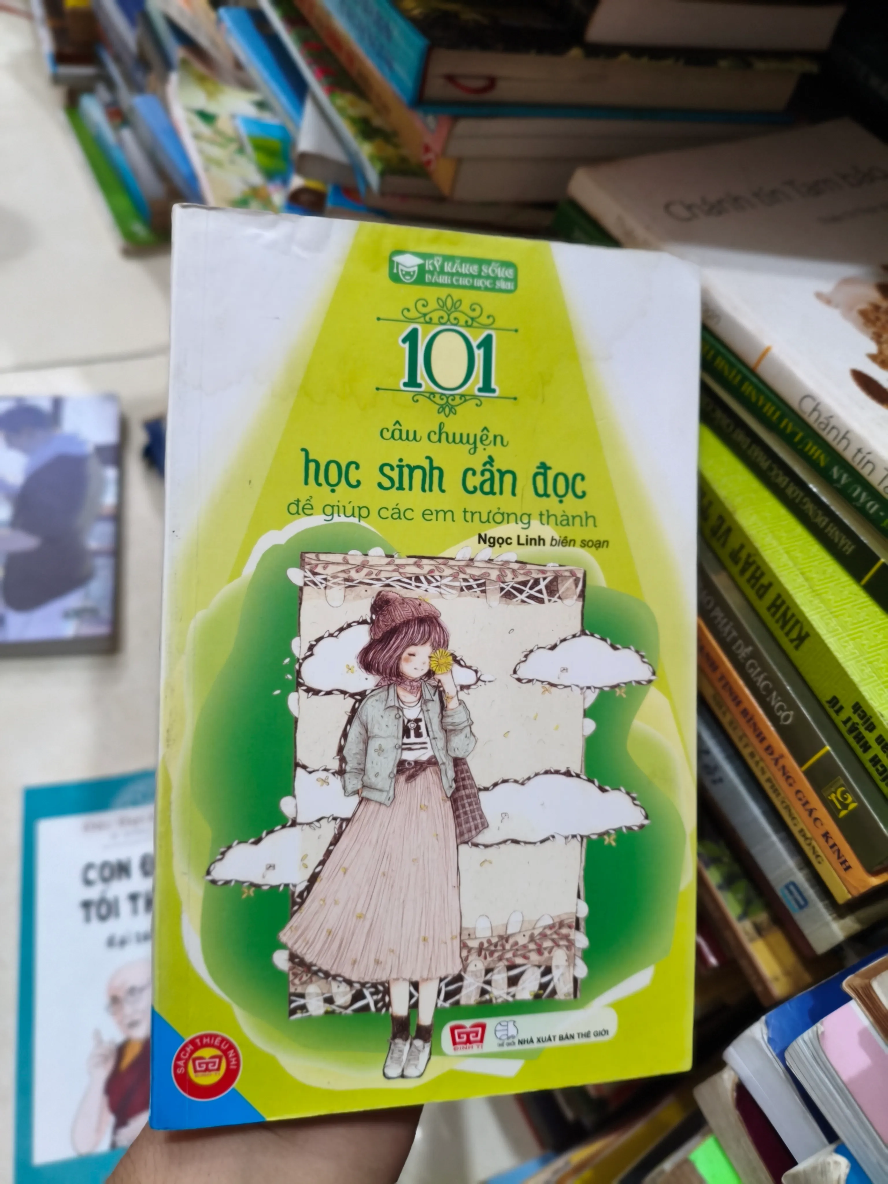 101 câu chuyện học sinh cần đọc 🌱 by  - Sách Book Cover - Ngọc Hiển Books
