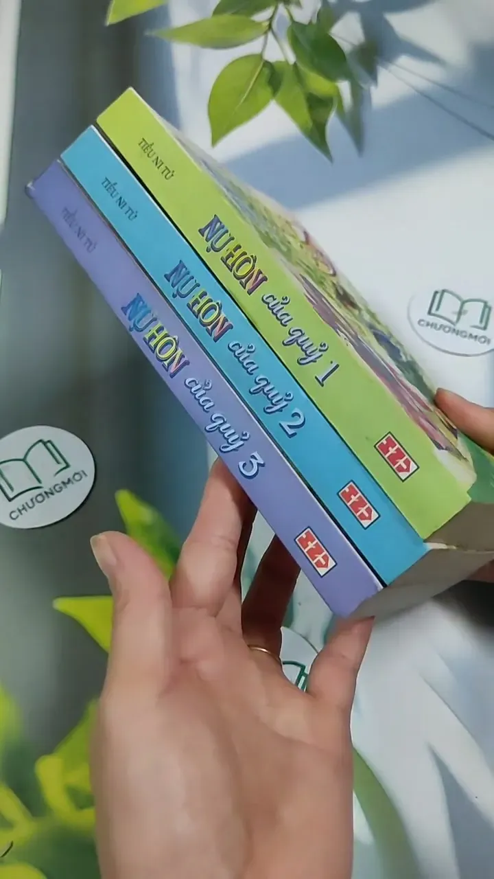 [MIỄN PHÍ BỌC SÁCH] Trọn bộ Nụ Hôn Của Quỷ (tập 1 + 2 + 3) - Tiểu Ni Tử 705727