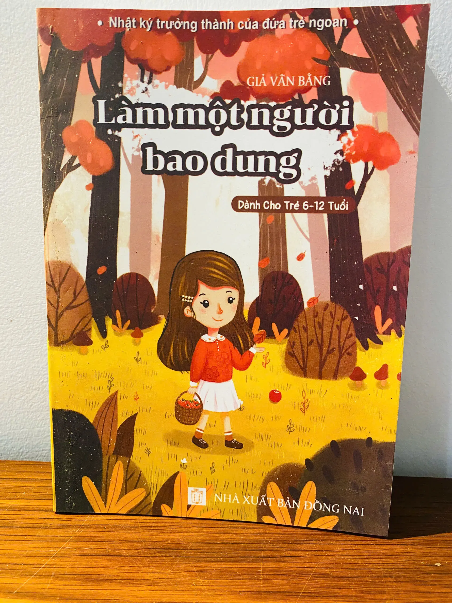 Nhật Ký Trưởng Thành Của Đứa Trẻ Ngoan Tập 1,3,5,8, 10 by  - Sách Book Cover - Ngọc Hiển Books