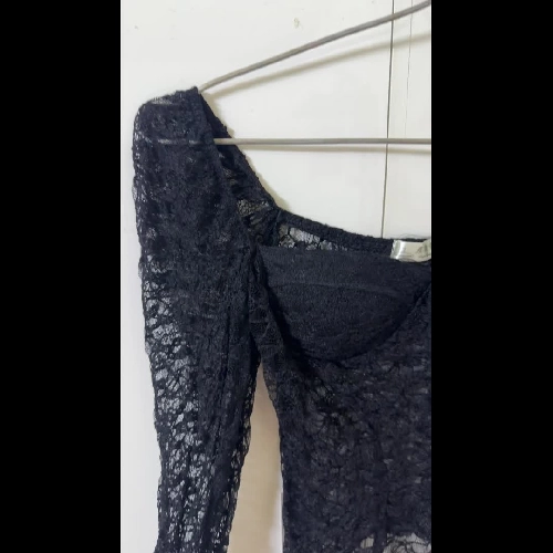 Áo ren tay loe cúp ngực