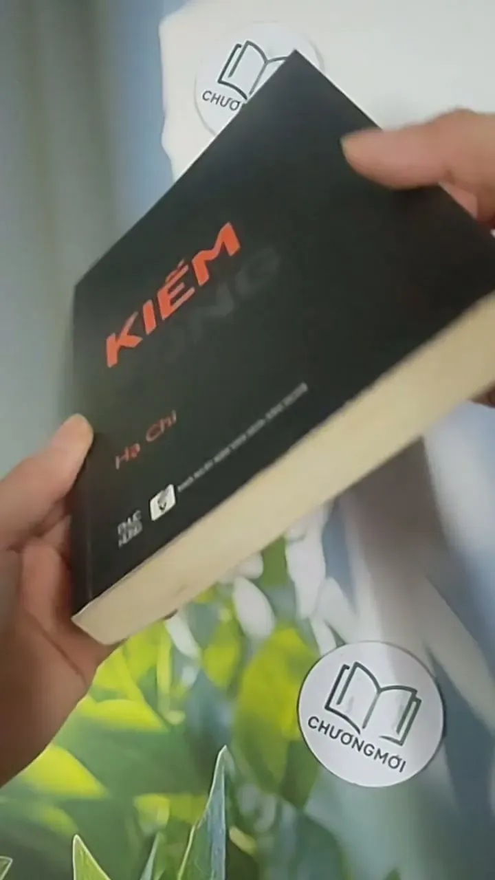 Người Viết Kiếm Sống - Hạ Chi 705643